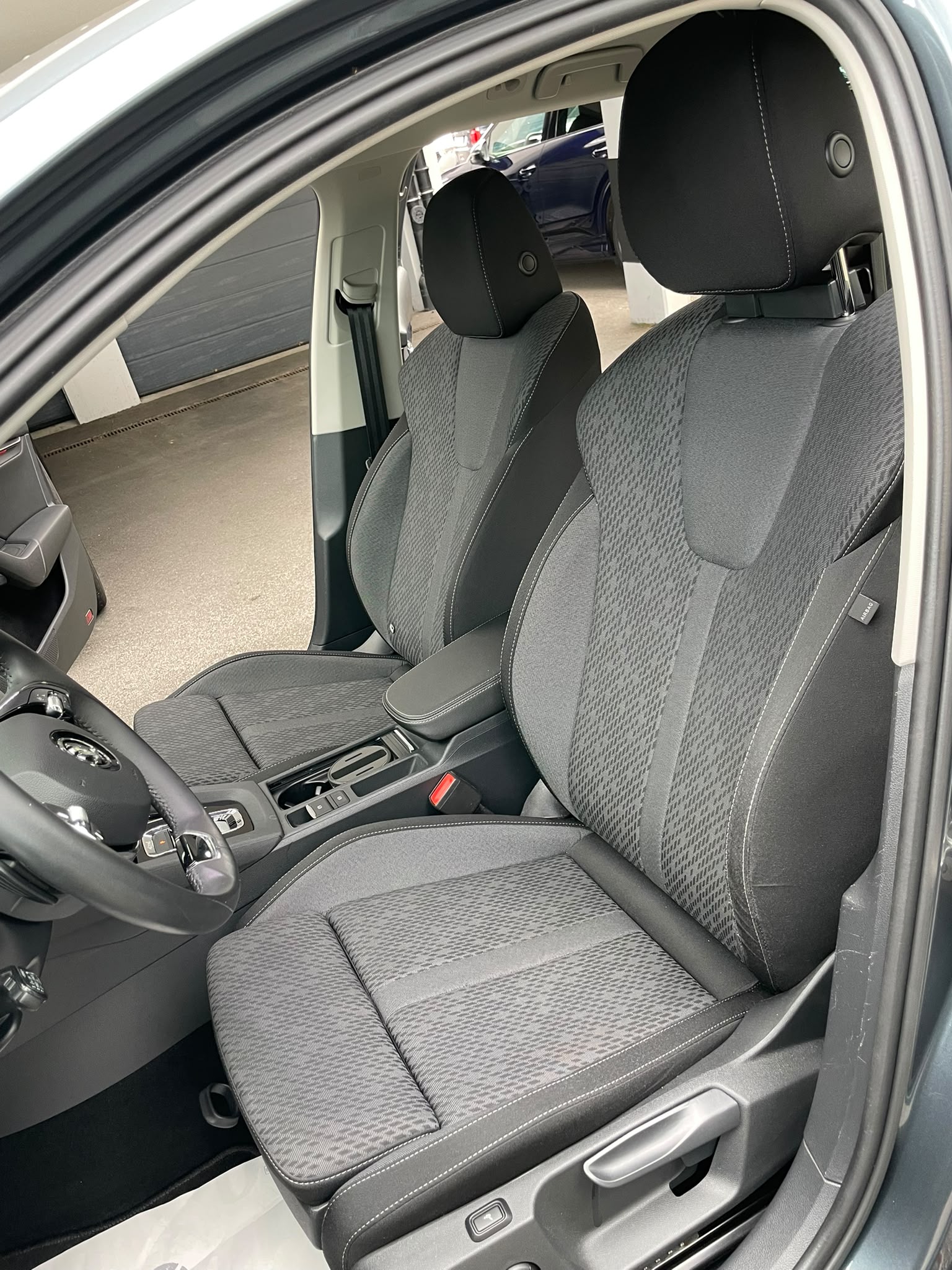 SKODA Facelift Octavia Combi 2.0 TDI DSG Ambition 4x4 mit AHK 2000kg 57% Rabatt-image-7