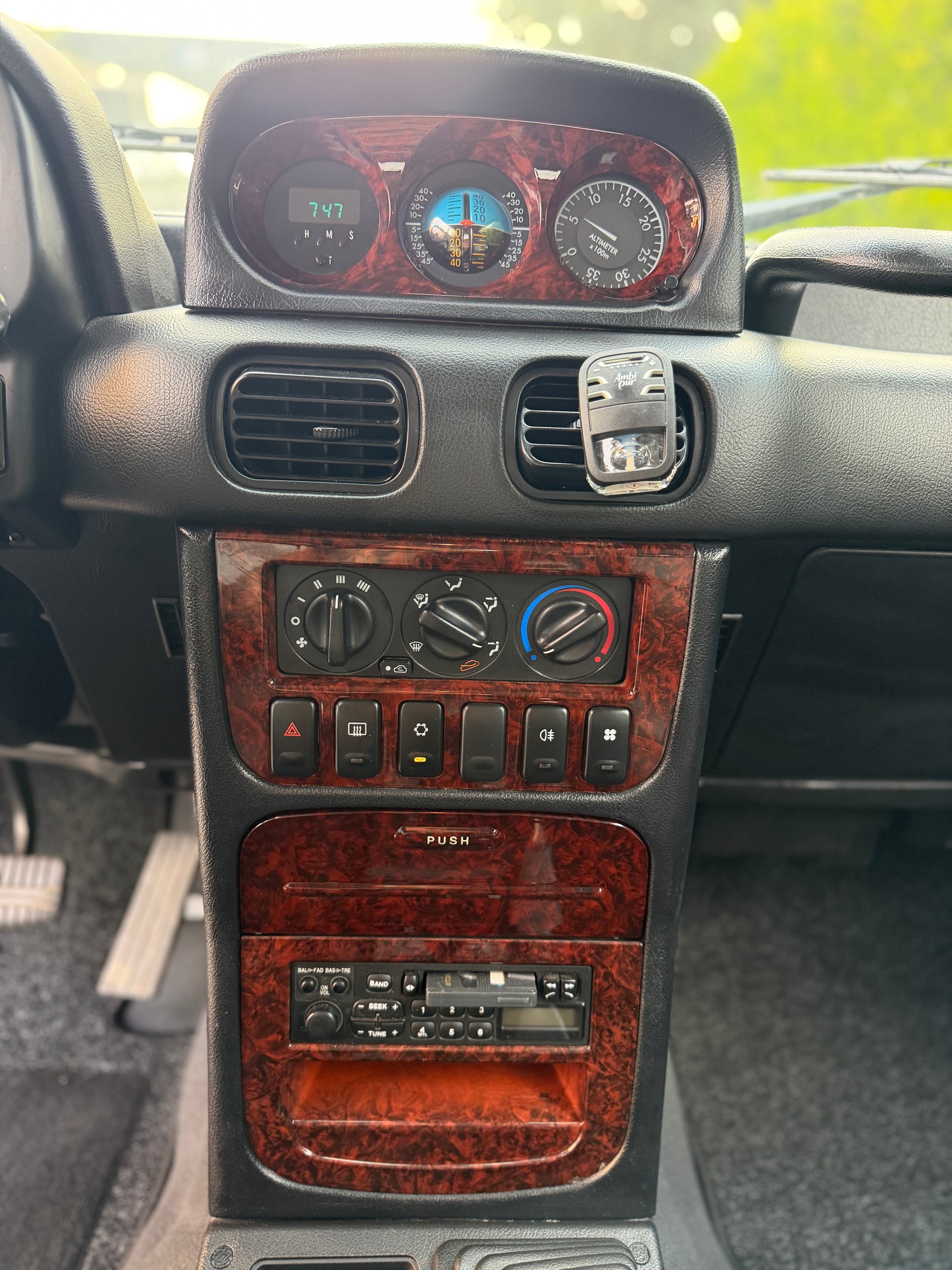 HYUNDAI Galloper 3.0 V6-image-12