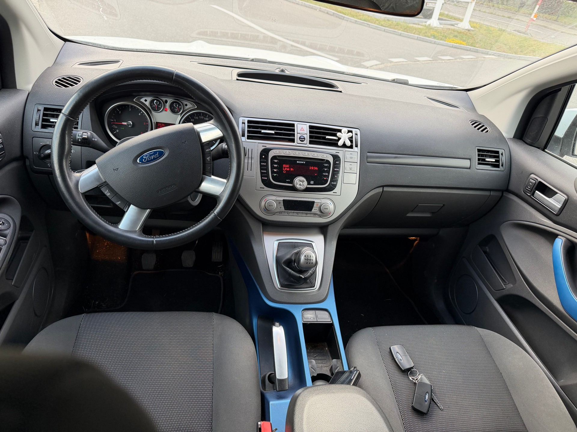 FORD Kuga 2.0 TDCi Carving 4WD-ab Mfk-image-4
