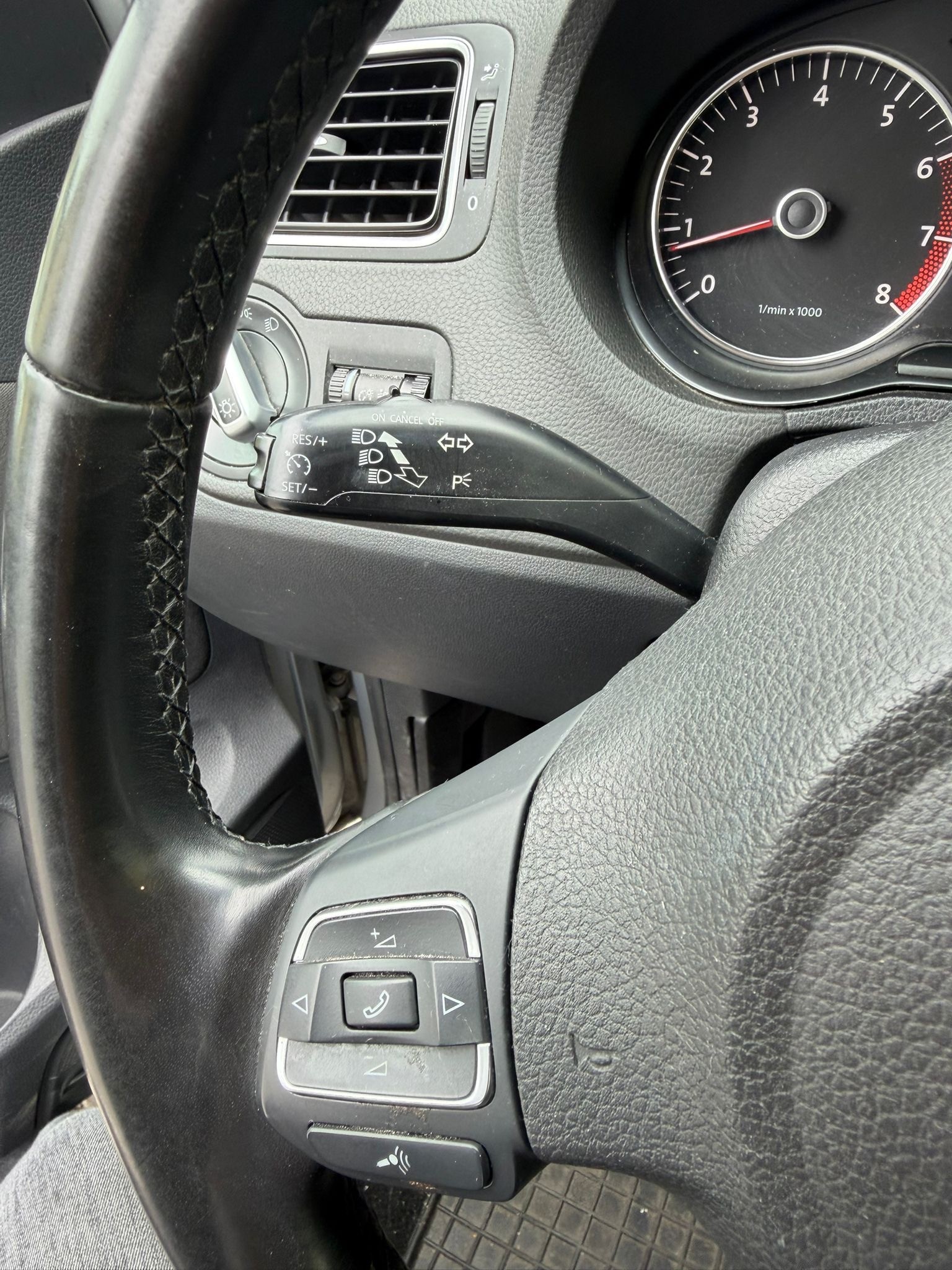 VW Polo 1.4 16V Comfortline-image-10