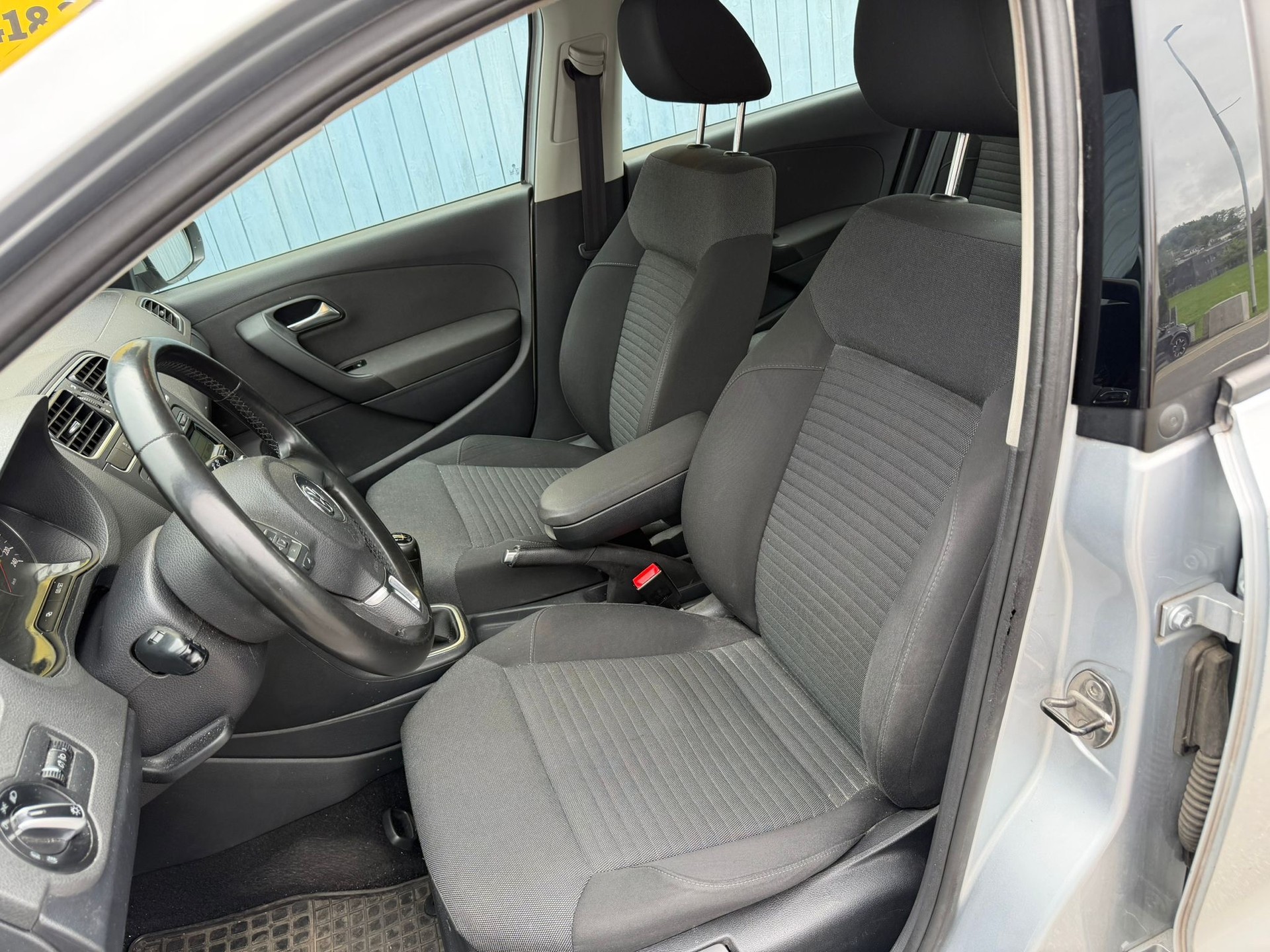 VW Polo 1.4 16V Comfortline-image-9