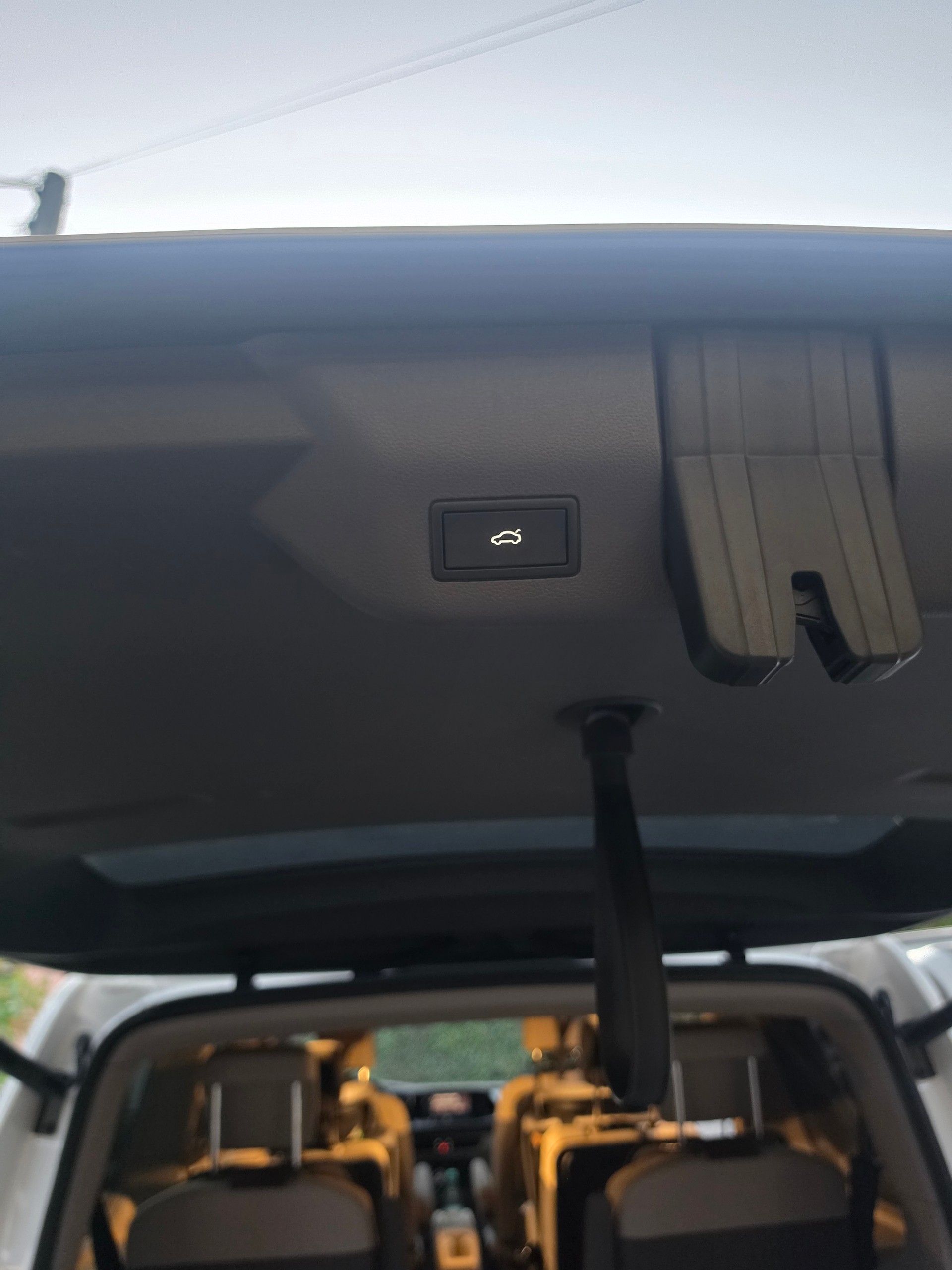 VW T7 California Beach Liberty-image-6
