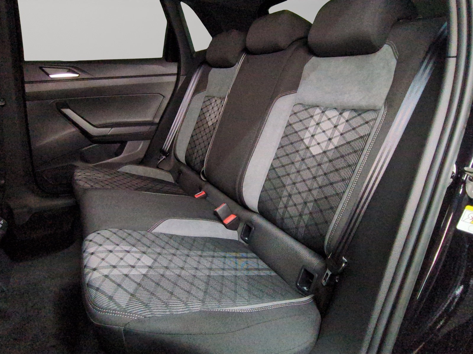 VW Polo 1.0 TSI R-Line United DSG-image-8