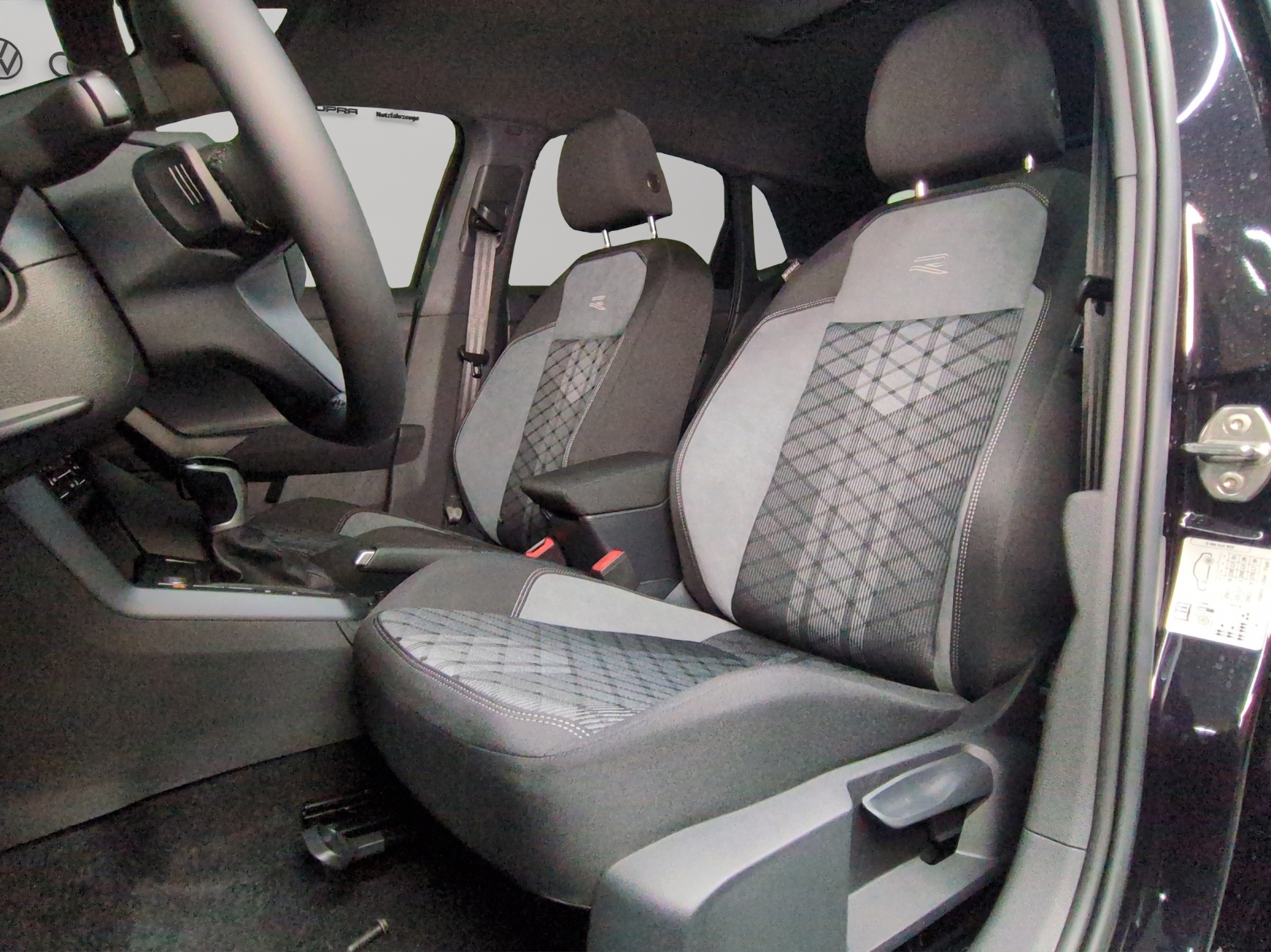 VW Polo 1.0 TSI R-Line United DSG-image-5