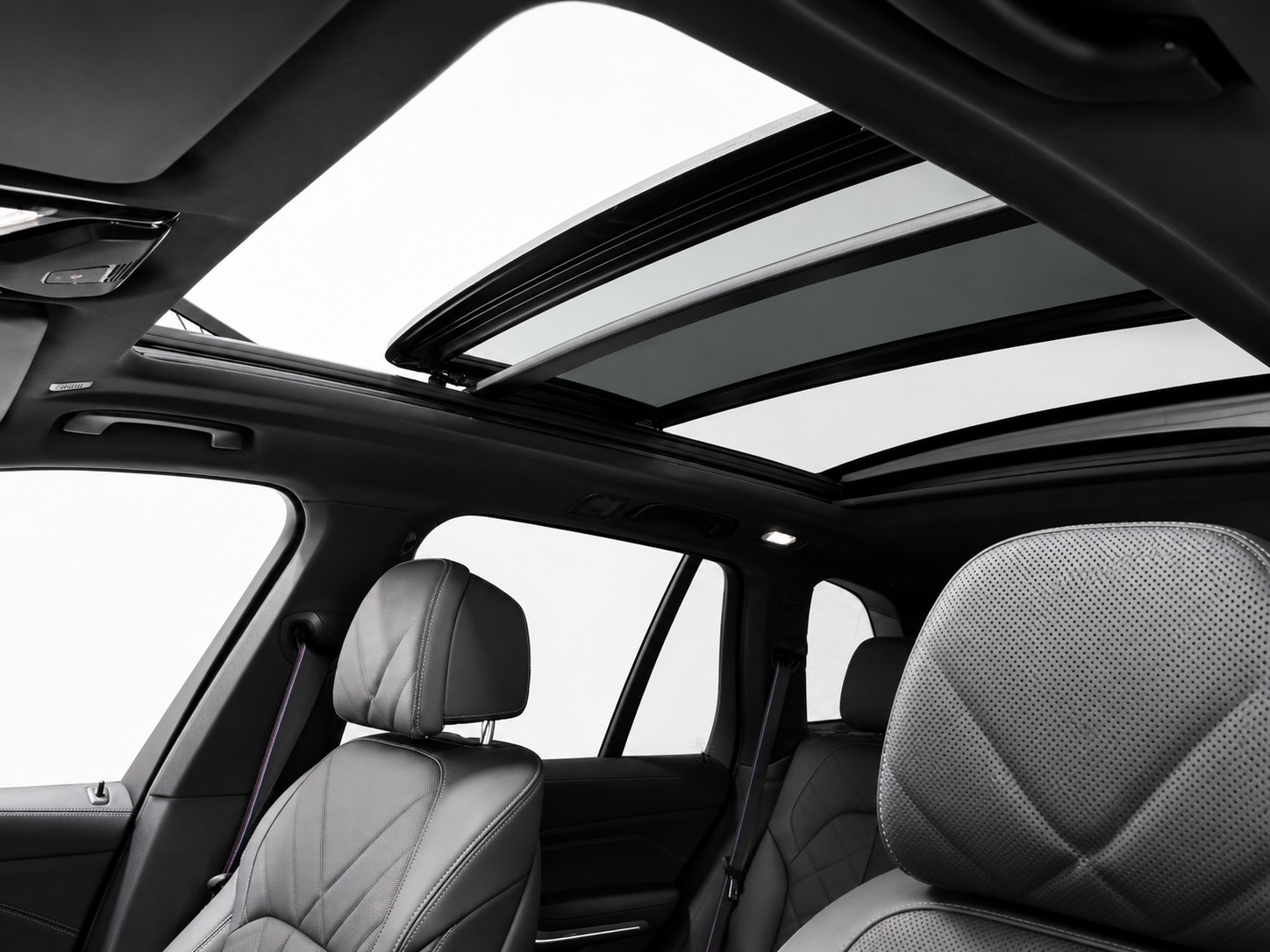 BMW X5 30d xDrive SAG 7 sitzer M-SPORT-image-12