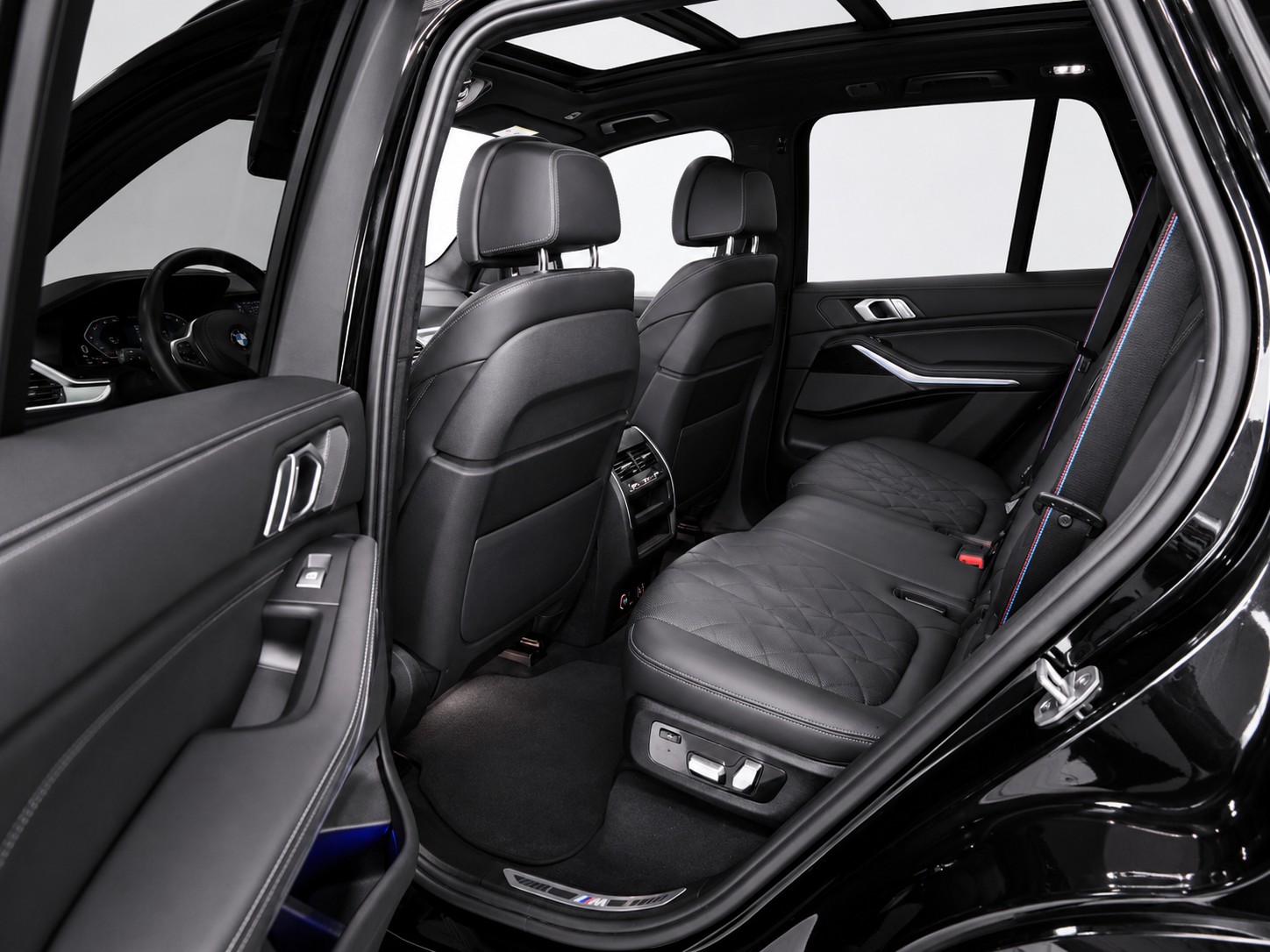 BMW X5 30d xDrive SAG 7 sitzer M-SPORT-image-10