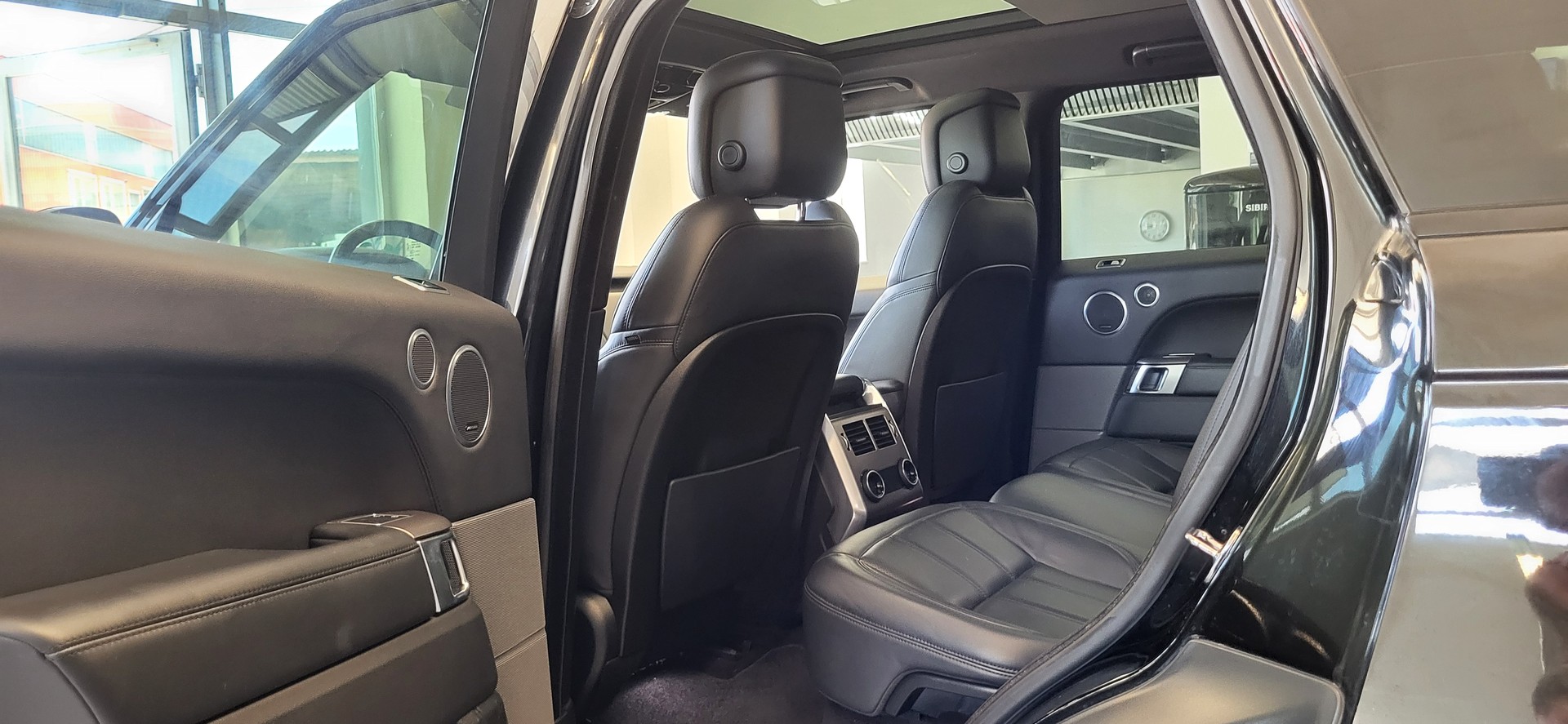 LAND ROVER Range Rover Sport 2.0 Si4 S Automatic-image-12