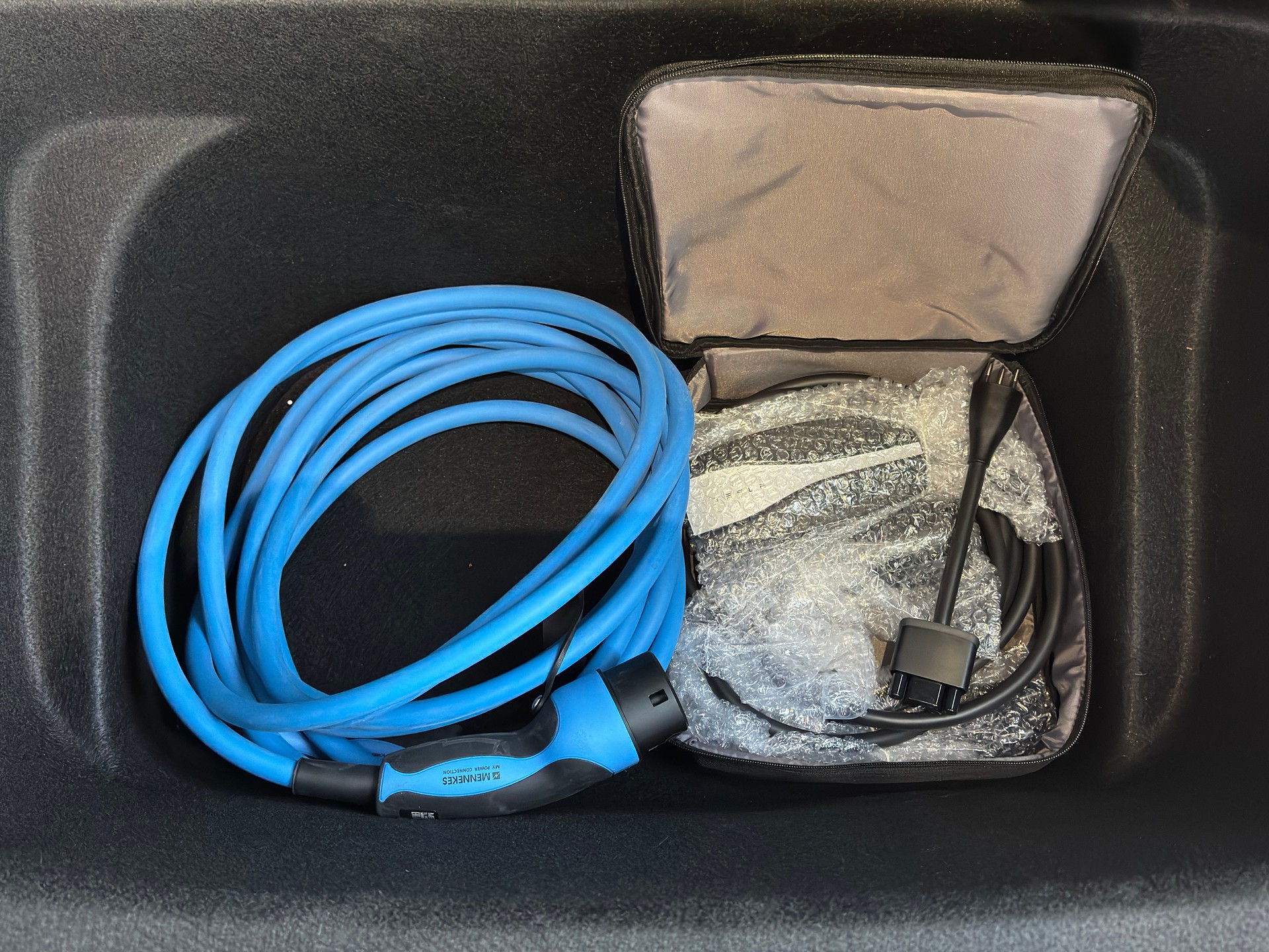 TESLA Model Y Long Range-image-12