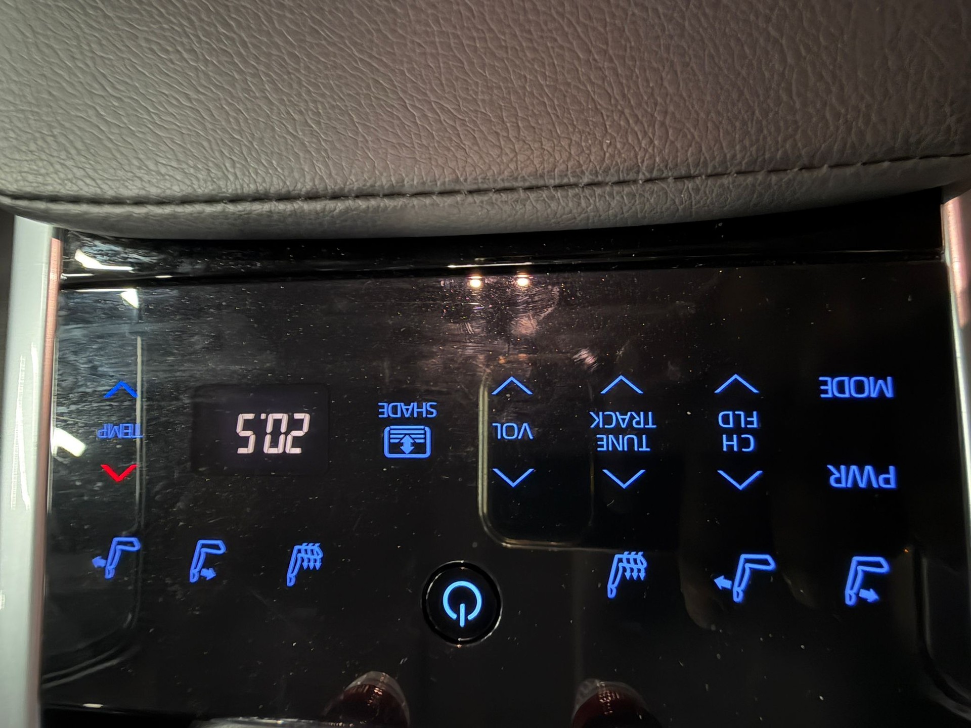 TOYOTA Camry 2.5 HSD e-CVT Premium-image-17
