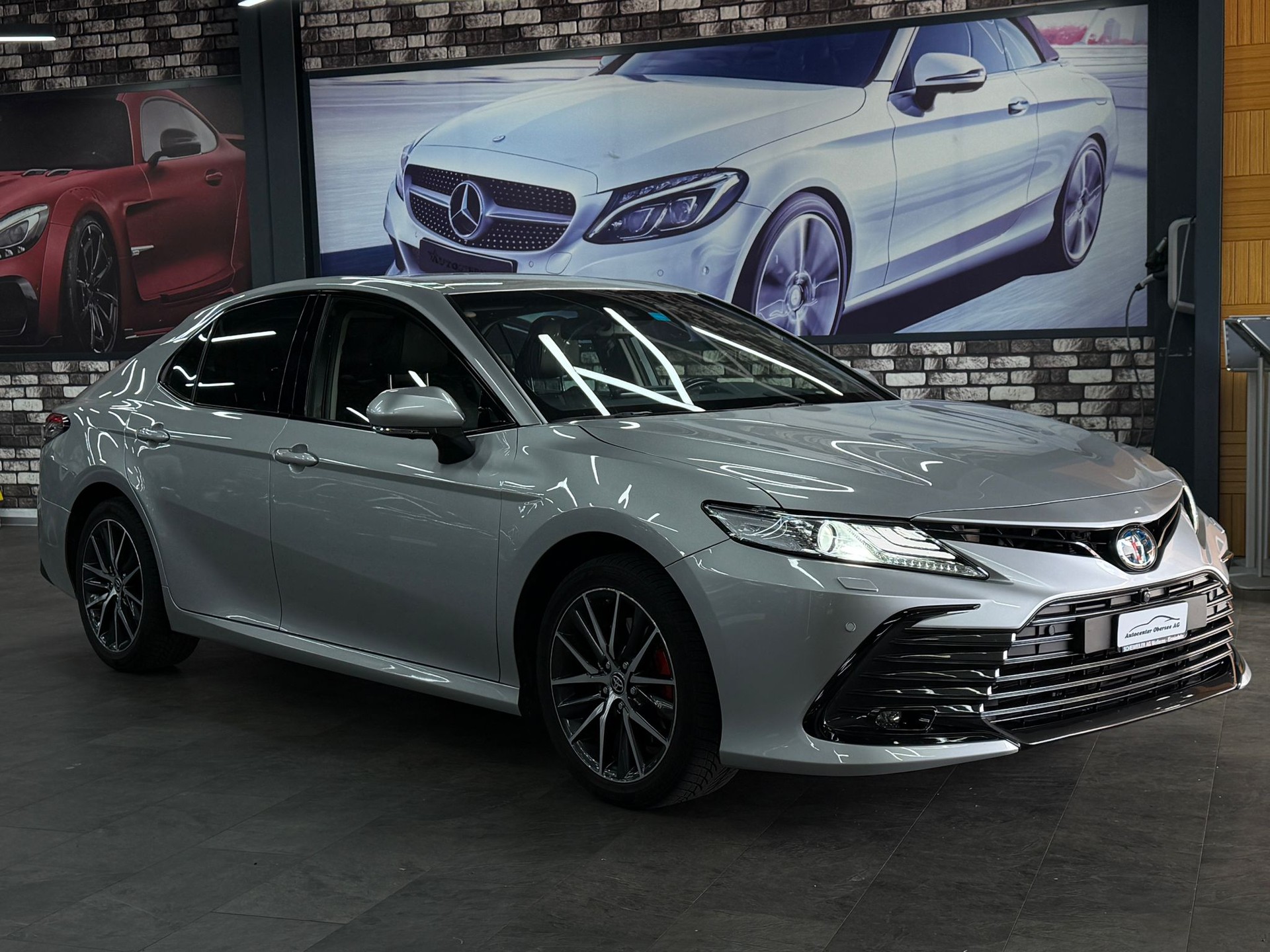 TOYOTA Camry 2.5 HSD e-CVT Premium-image-2
