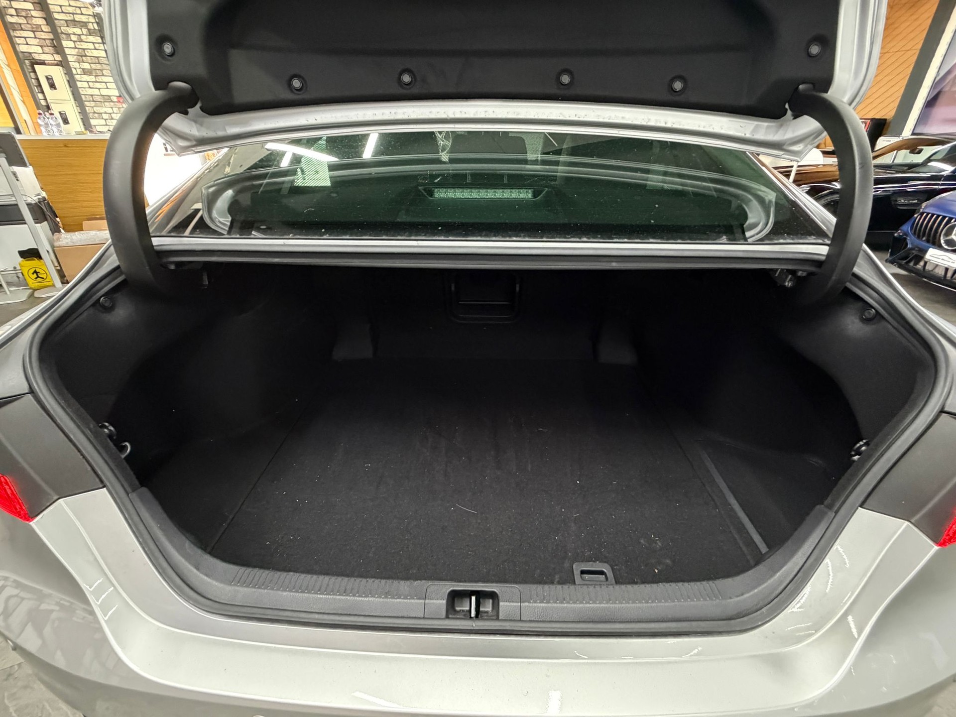 TOYOTA Camry 2.5 HSD e-CVT Premium-image-21