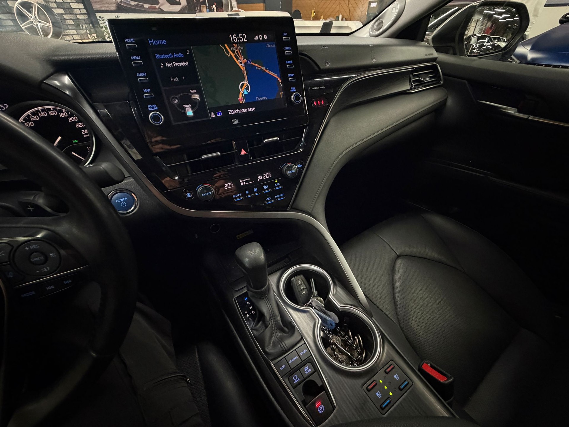 TOYOTA Camry 2.5 HSD e-CVT Premium-image-10