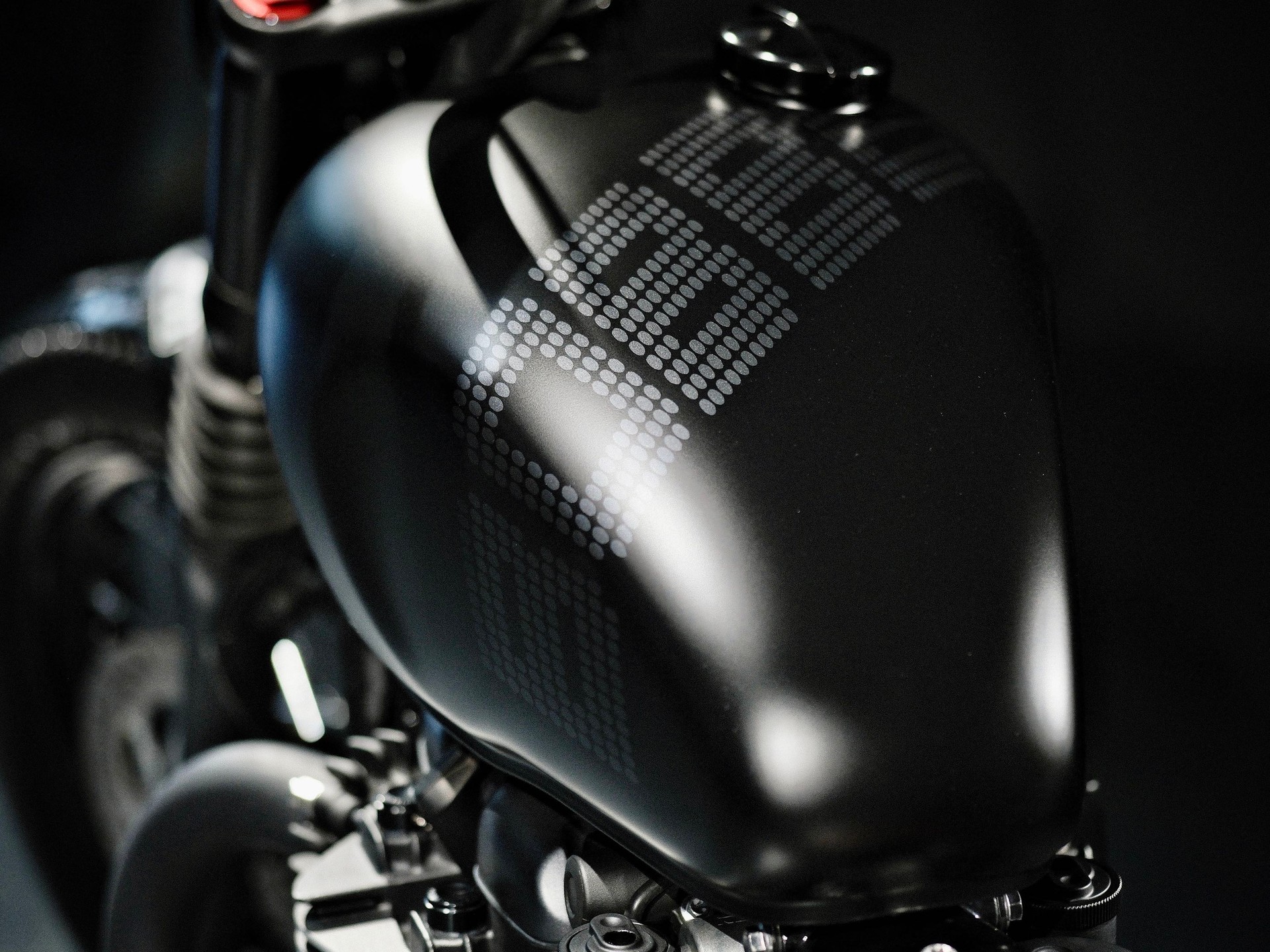 TRIUMPH Bonneville 1200 Bobber Black ABS-image-12