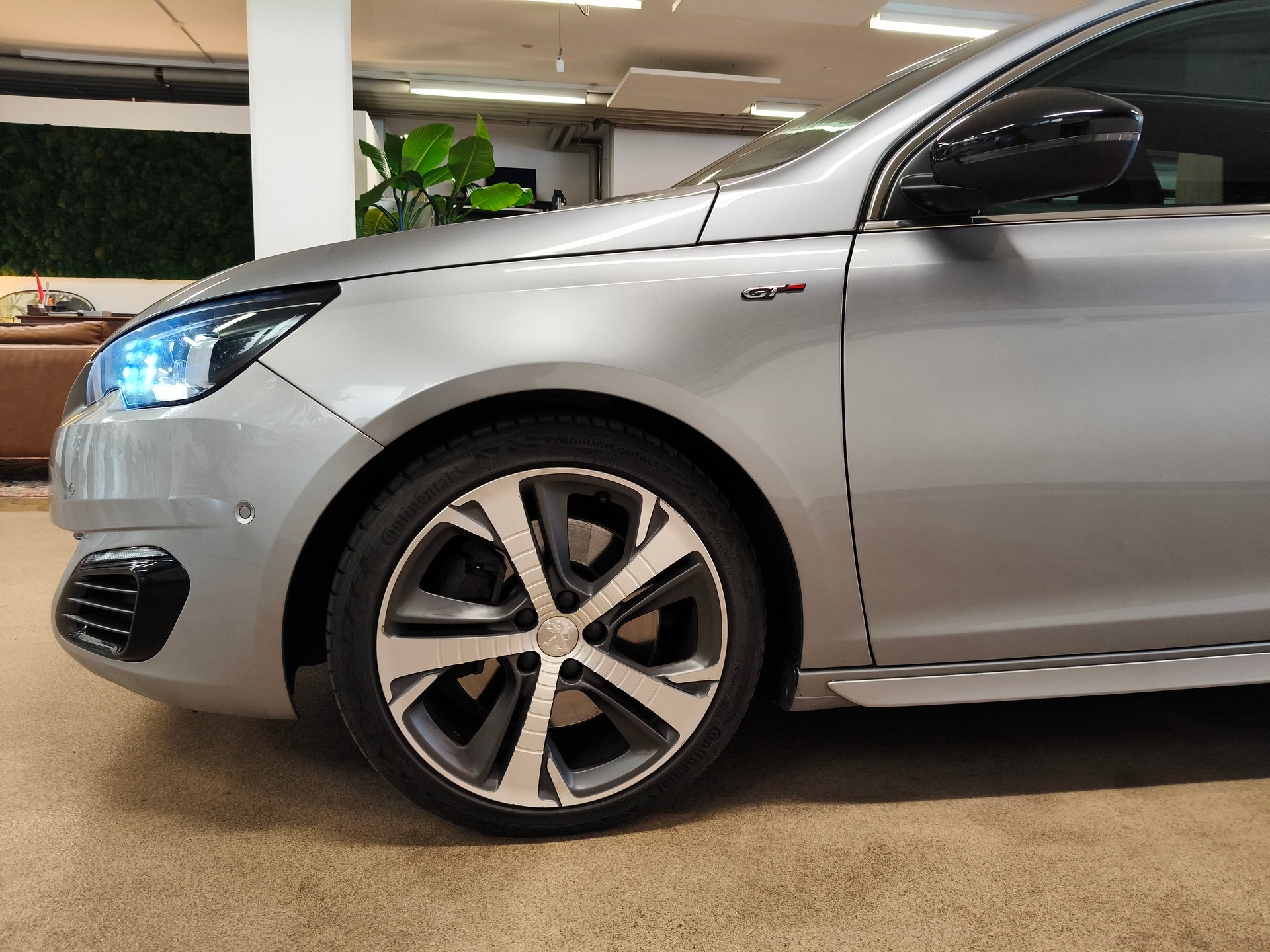 PEUGEOT 308 SW 2.0 BlueHDI GT Automatic-image-2