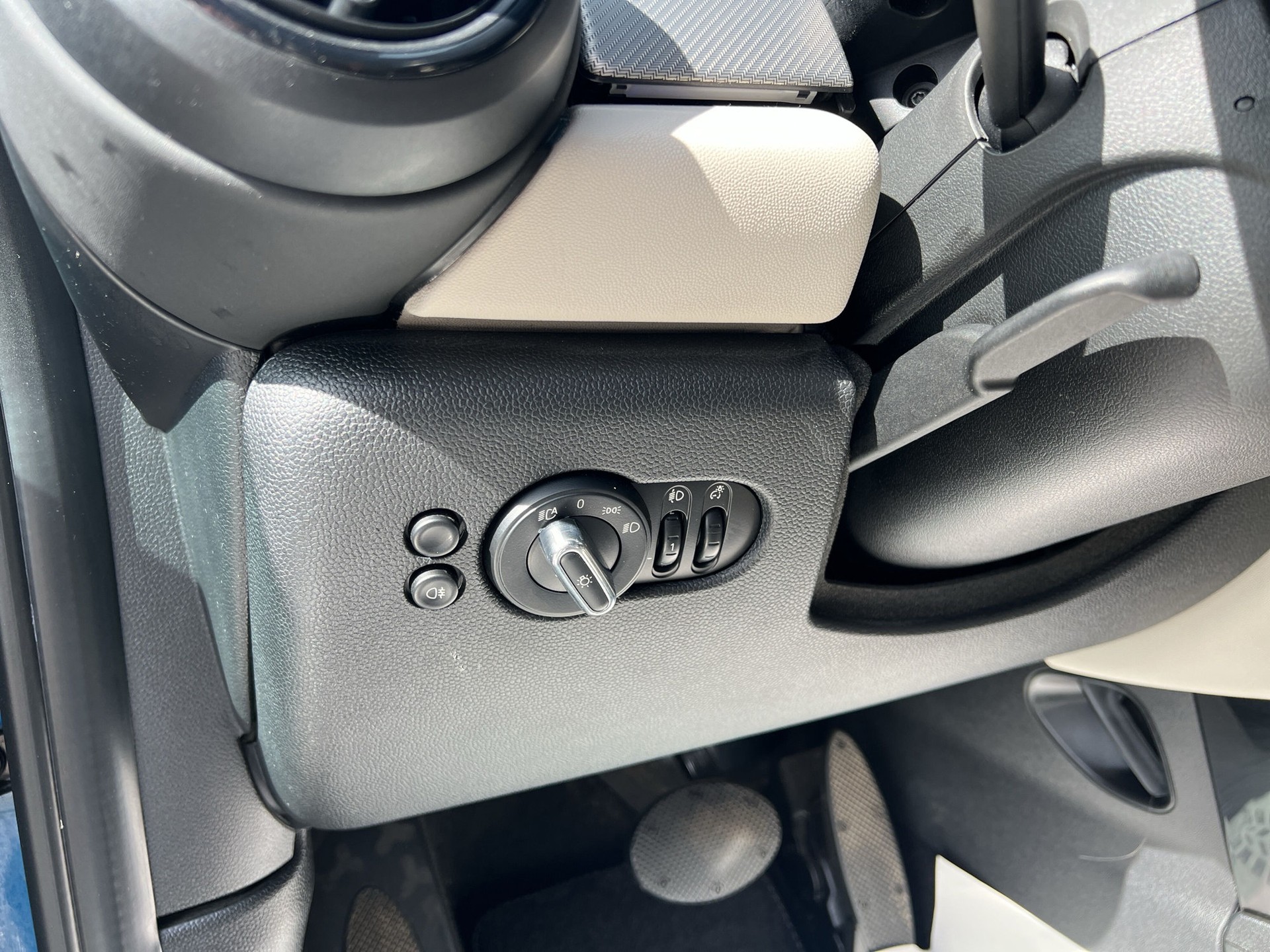 MINI Cooper SE Mosaert Edition-image-18