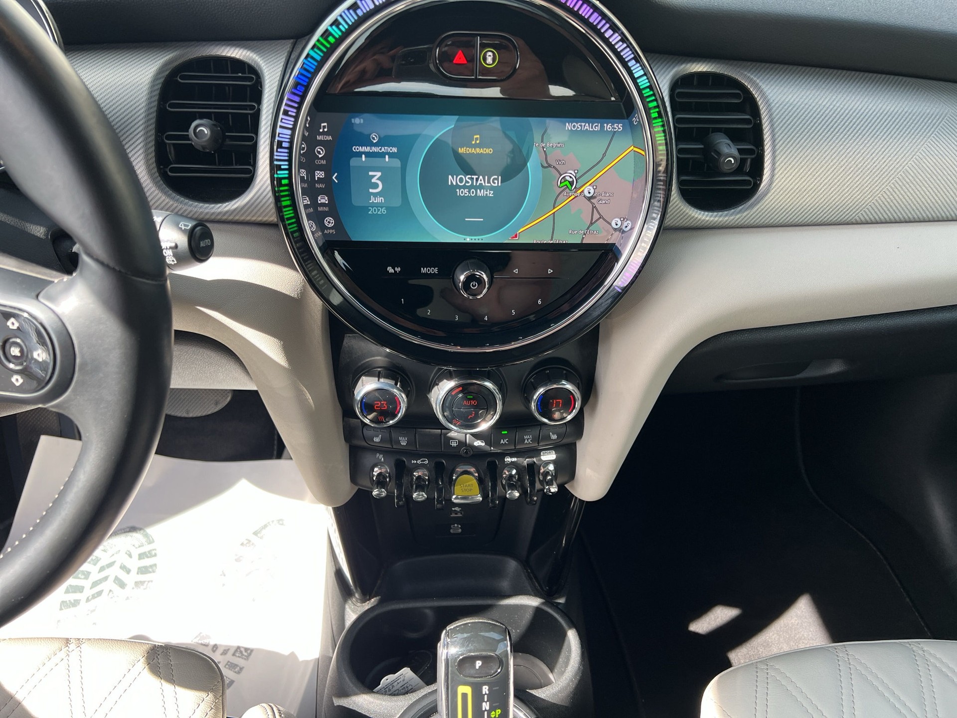 MINI Cooper SE Mosaert Edition-image-9