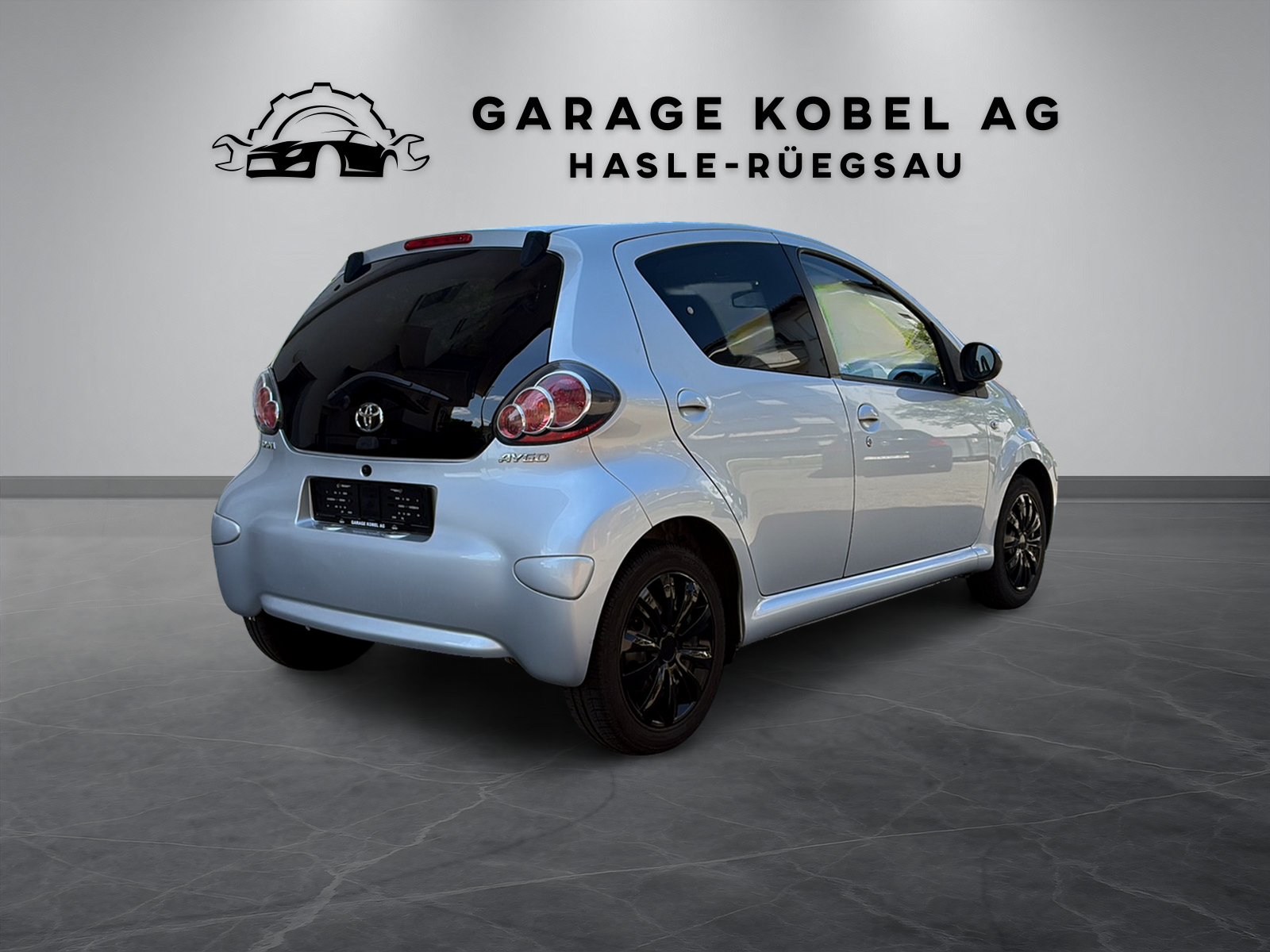 TOYOTA Aygo 1.0 Linea Luna-image-2