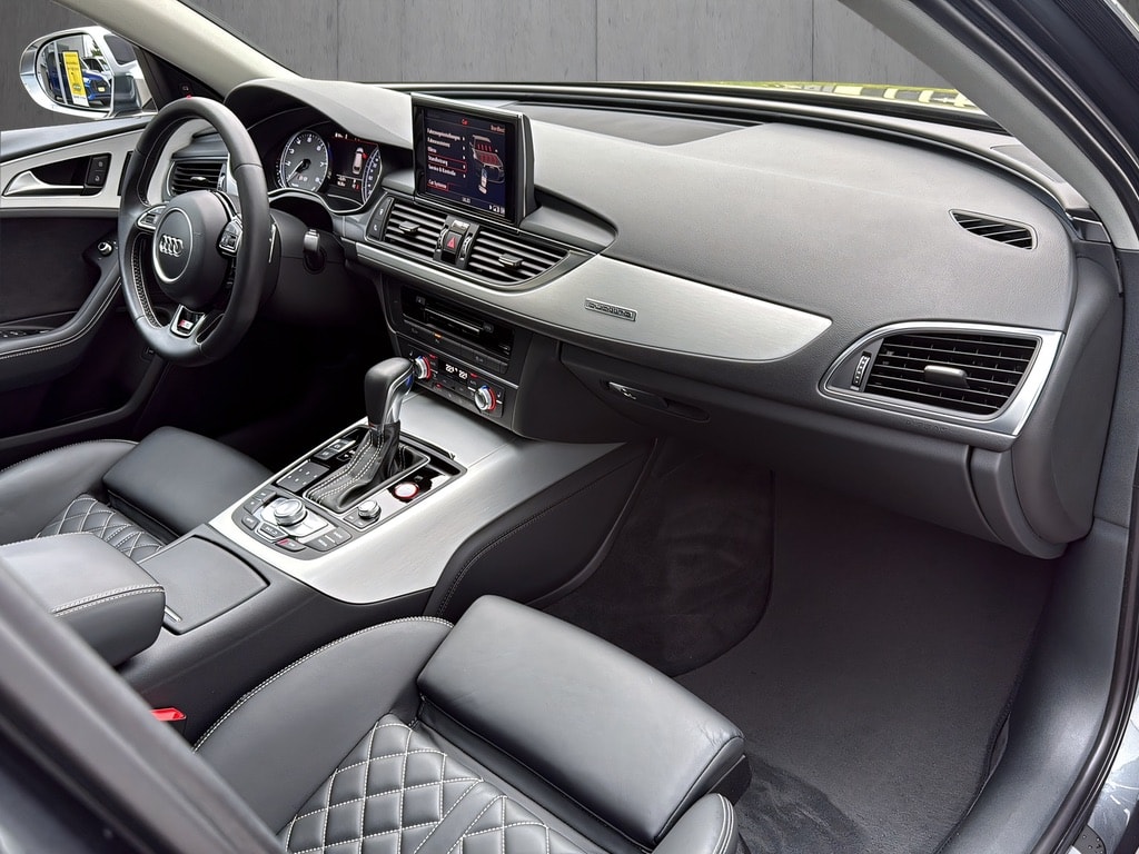 AUDI S6 Avant 4.0 TFSI V8 quattro S-tronic*Standheizung, AHK, Panodach*-image-8