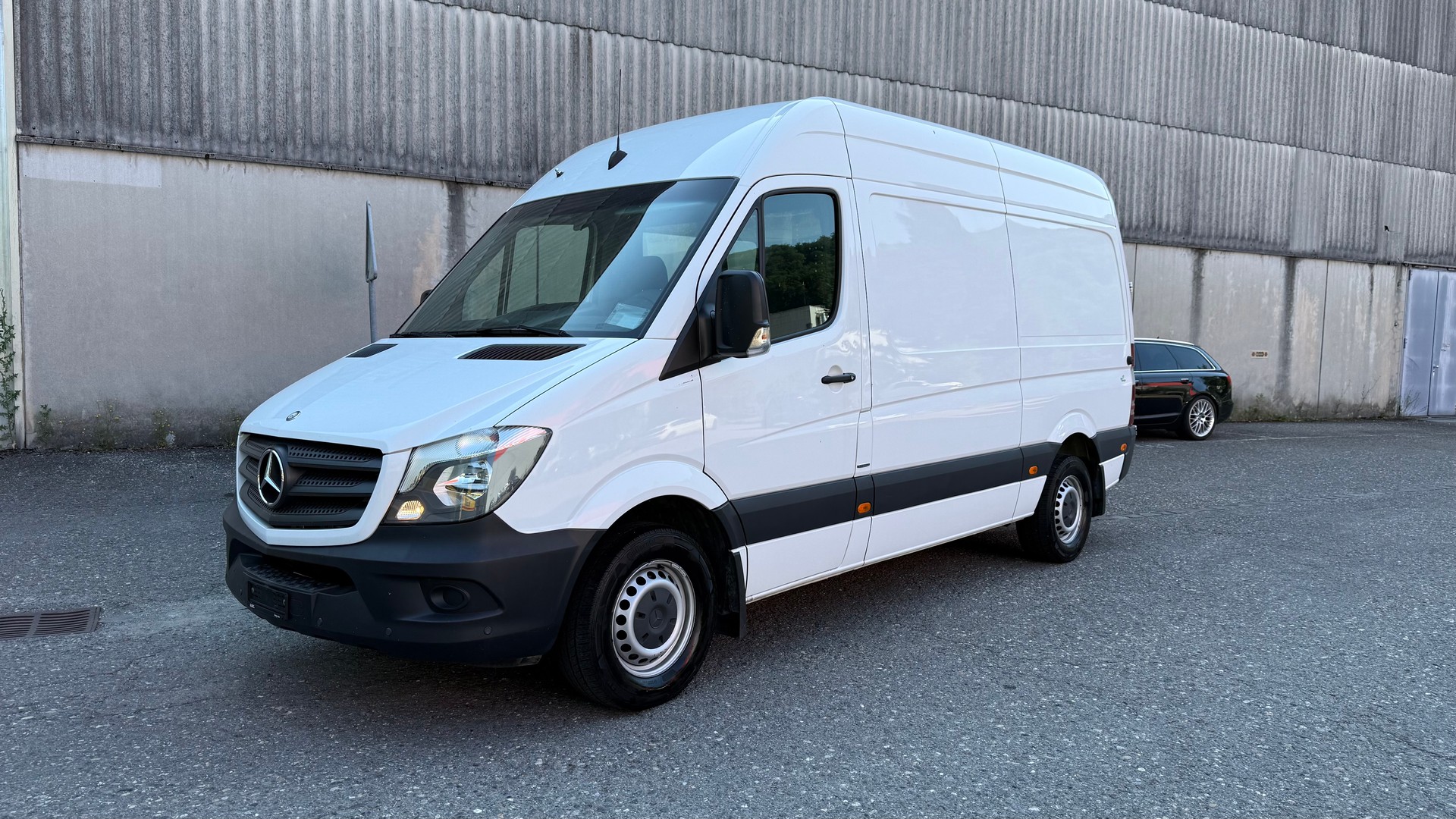 MERCEDES-BENZ Sprinter 316 NGT Standard klimatisiert mit Schranke-image-2