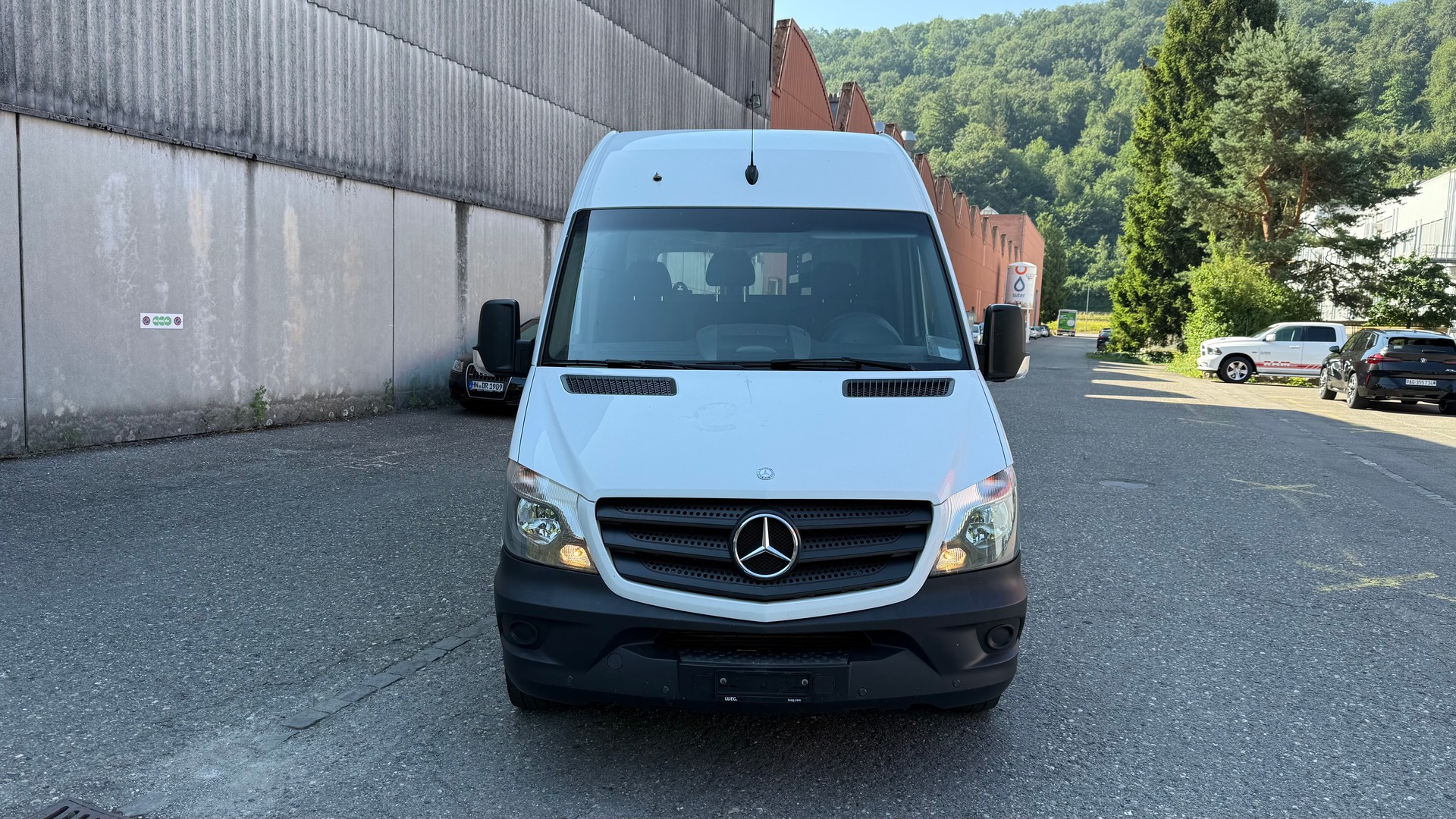 MERCEDES-BENZ Sprinter 316 NGT Standard klimatisiert mit Schranke-image-0