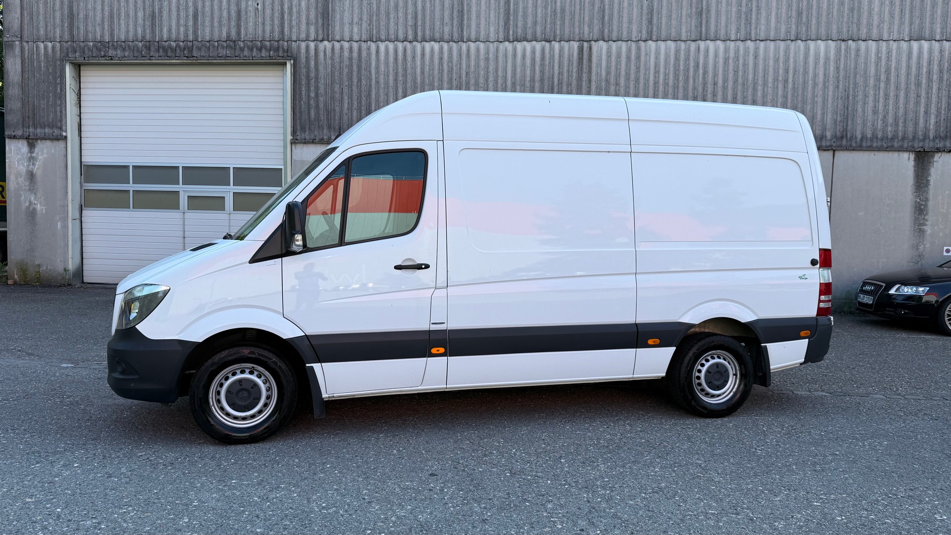 MERCEDES-BENZ Sprinter 316 NGT Standard klimatisiert mit Schranke-image-3