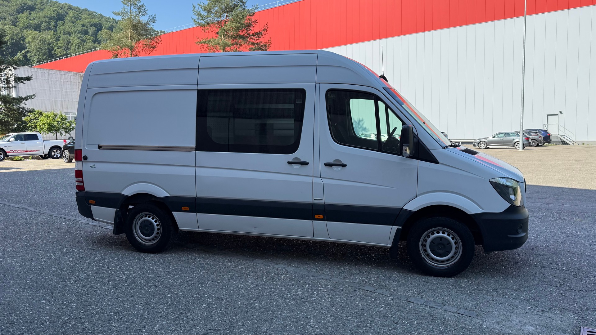 MERCEDES-BENZ Sprinter 316 NGT Standard klimatisiert mit Schranke-image-4