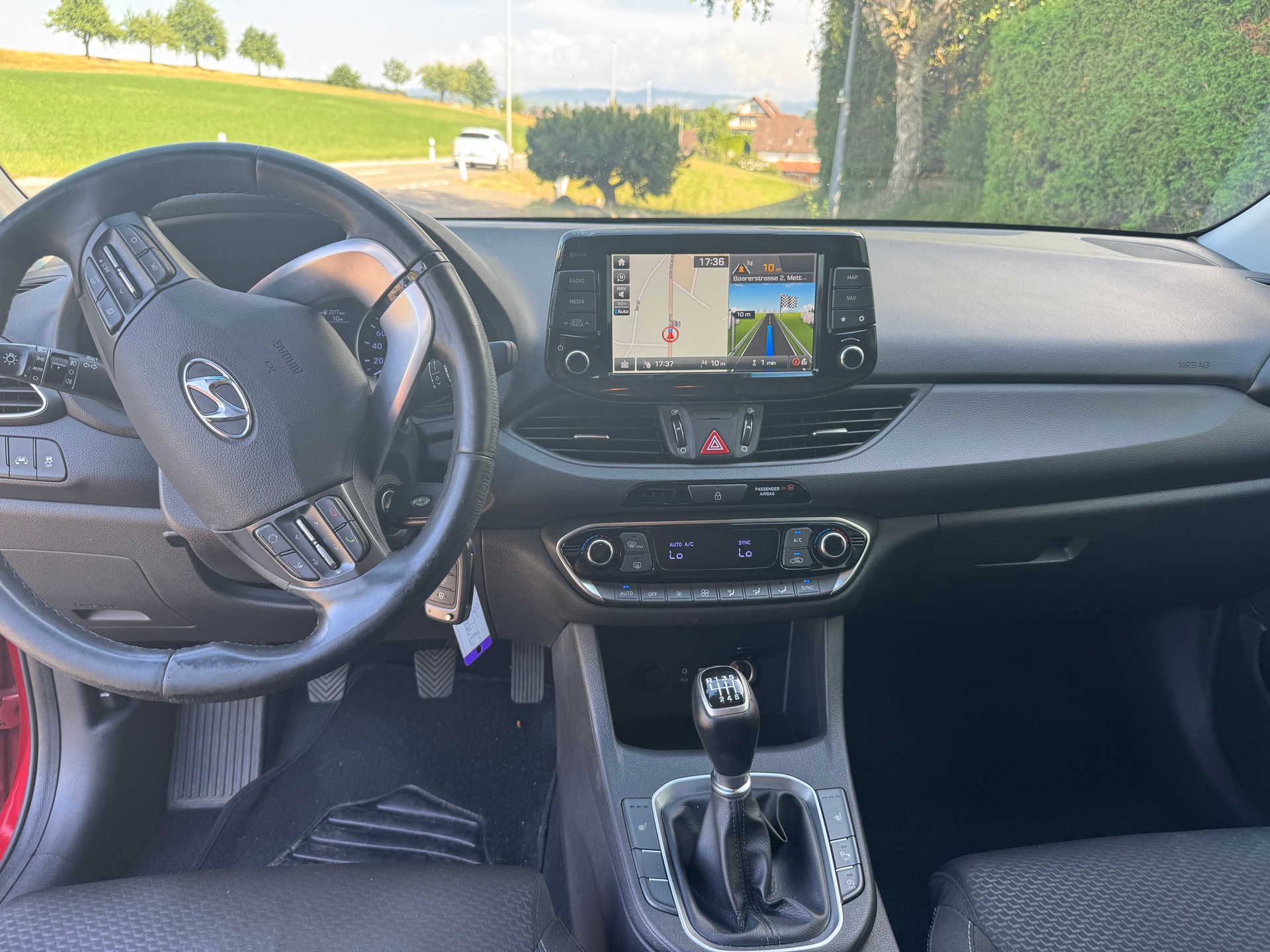 HYUNDAI i30 1.4 T-GDi Amplia-image-7