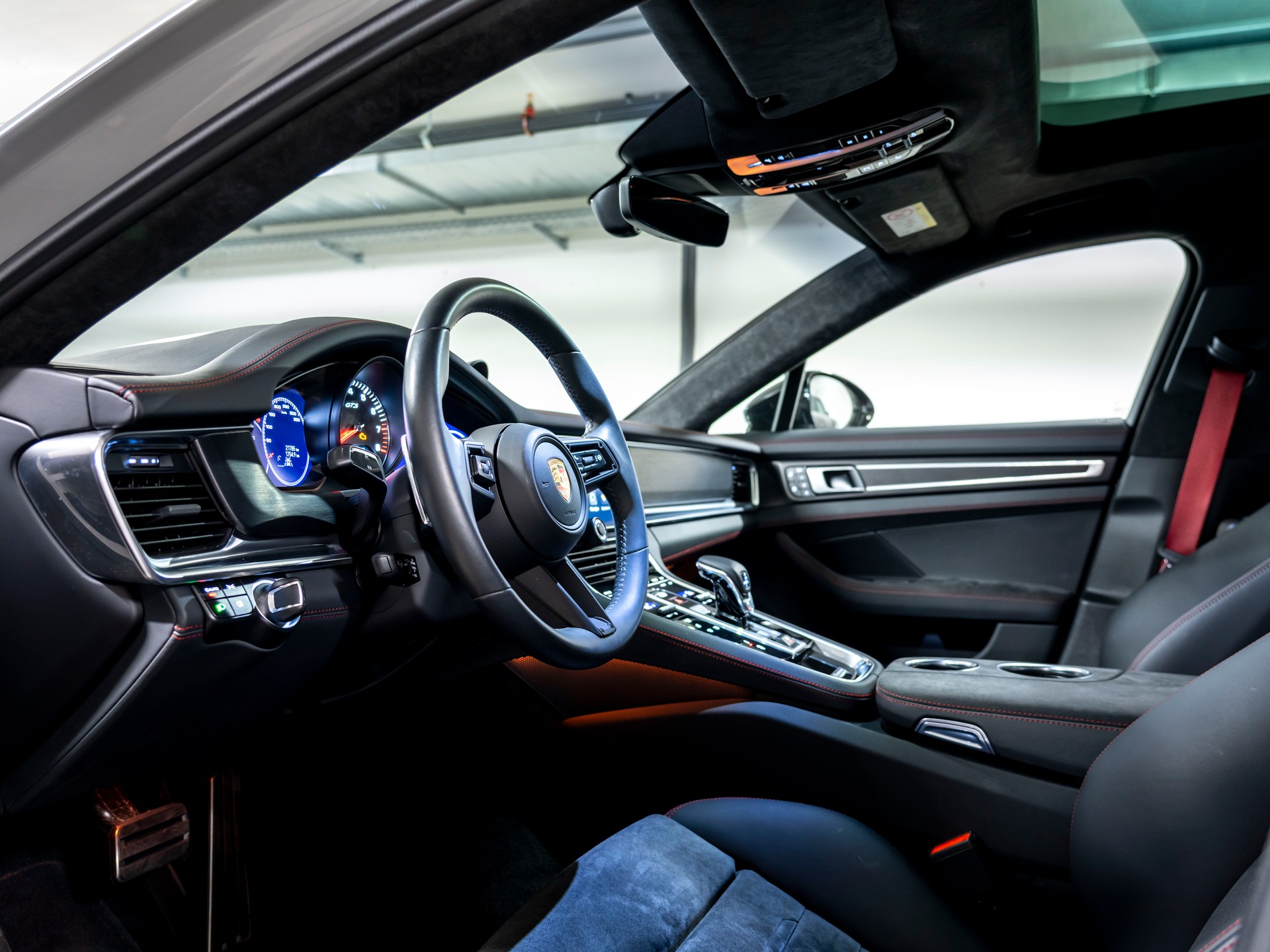 PORSCHE Panamera GTS PDK-image-15