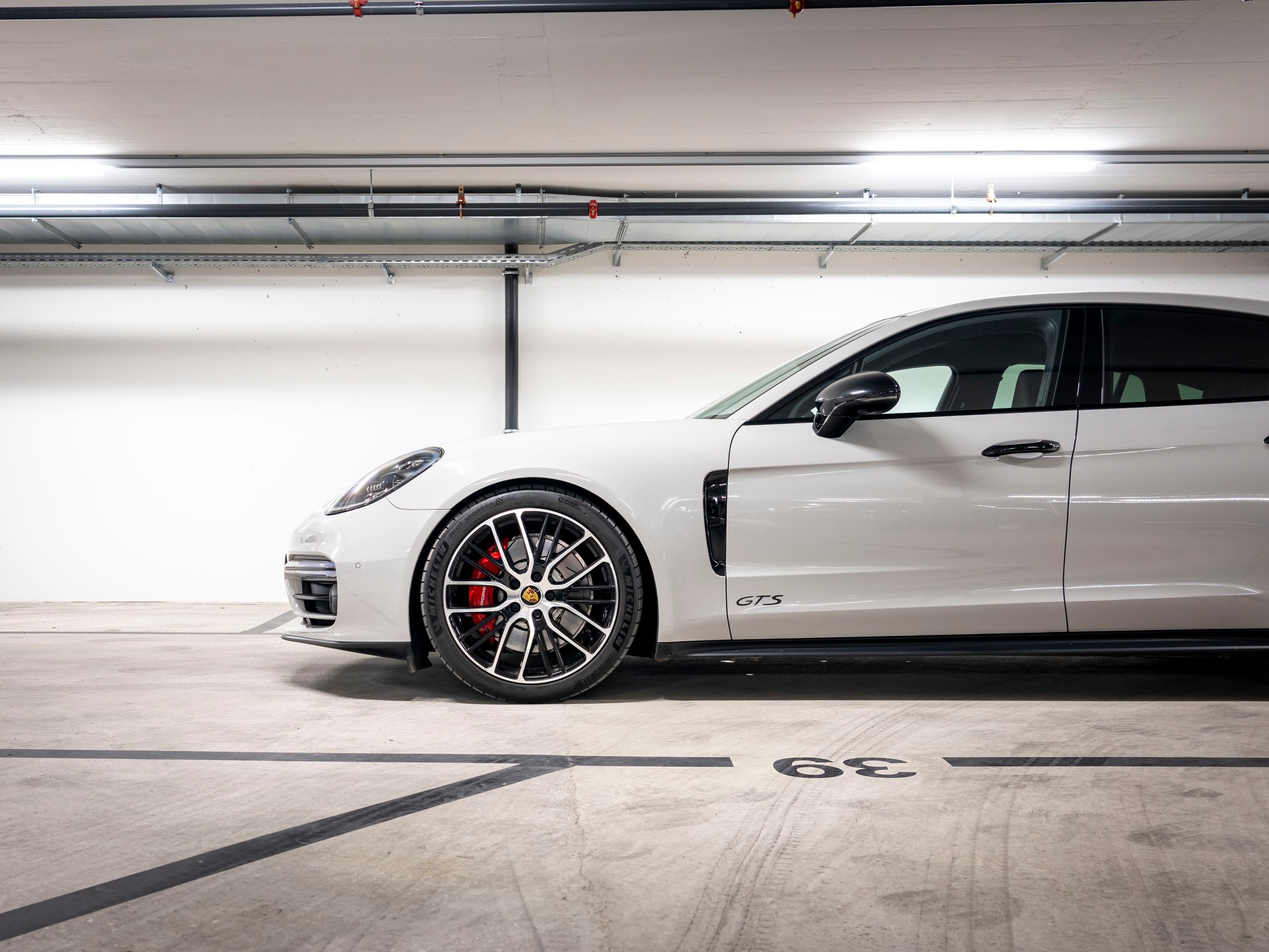 PORSCHE Panamera GTS PDK-image-7