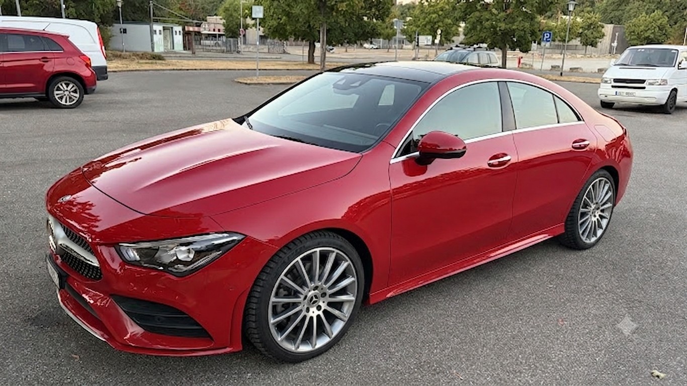 MERCEDES-BENZ CLA 250 AMG Line-image-15