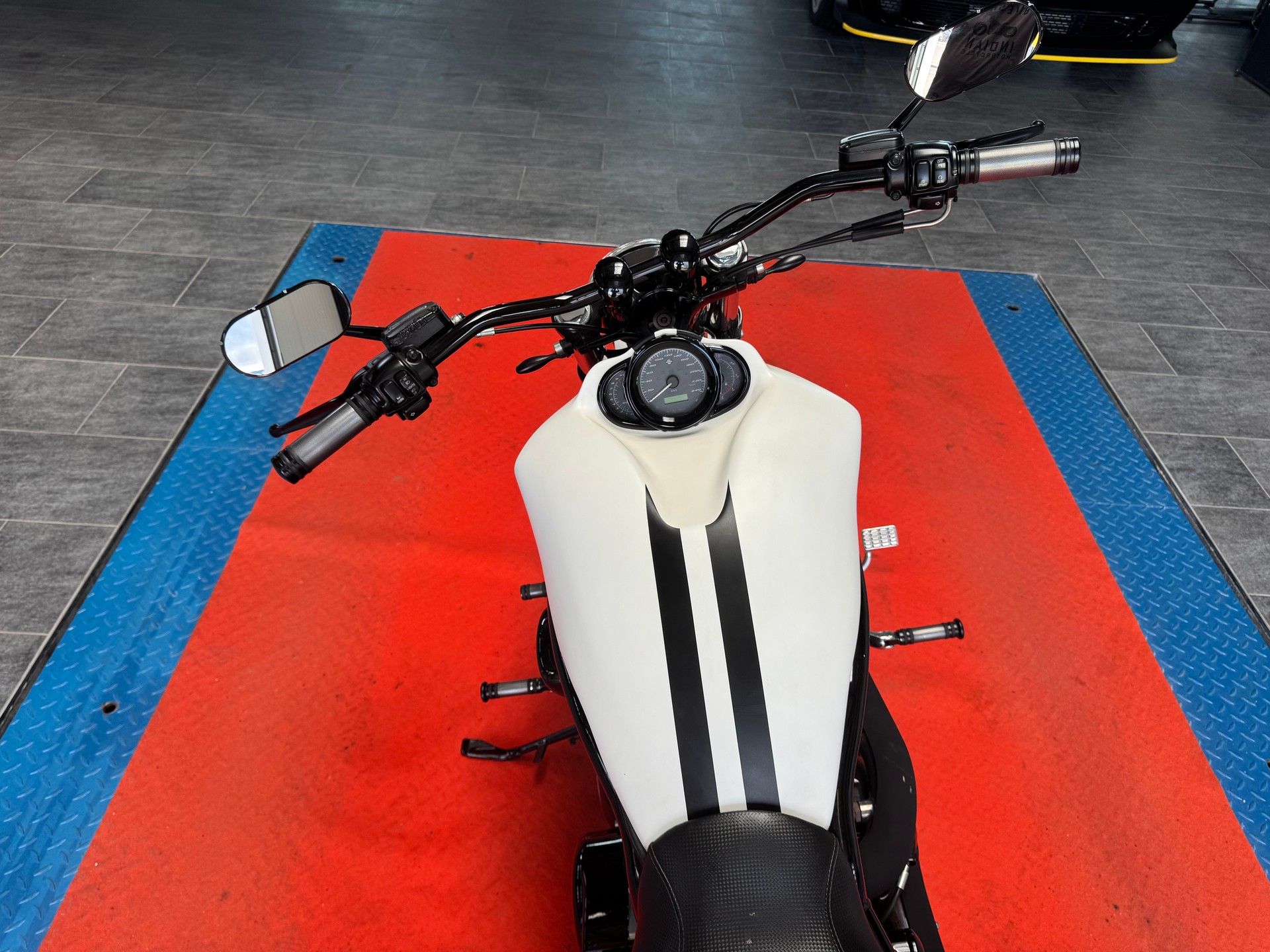 HARLEY-DAVIDSON VRSCDX Night Rod Special ABS-image-5