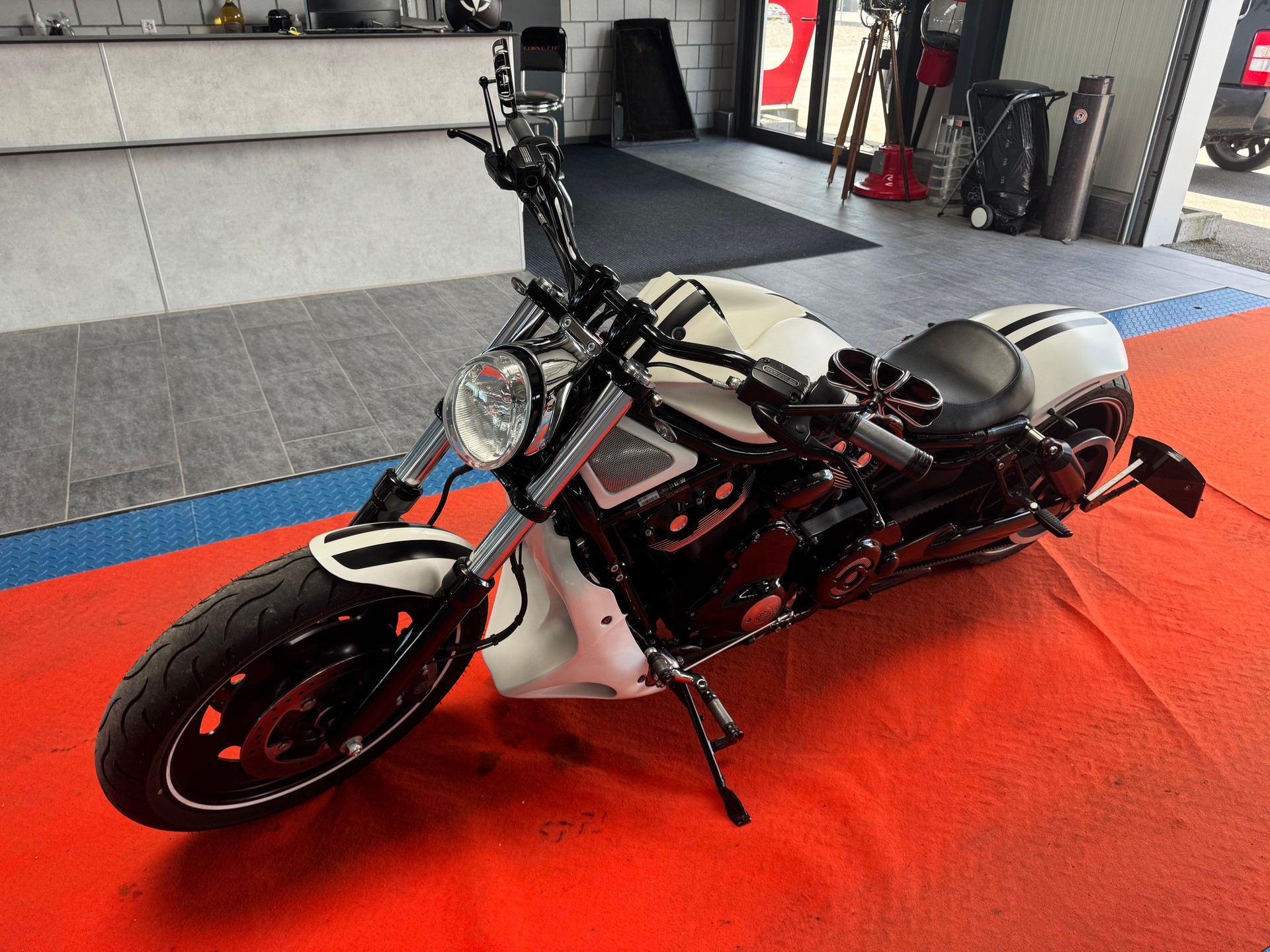 HARLEY-DAVIDSON VRSCDX Night Rod Special ABS-image-3