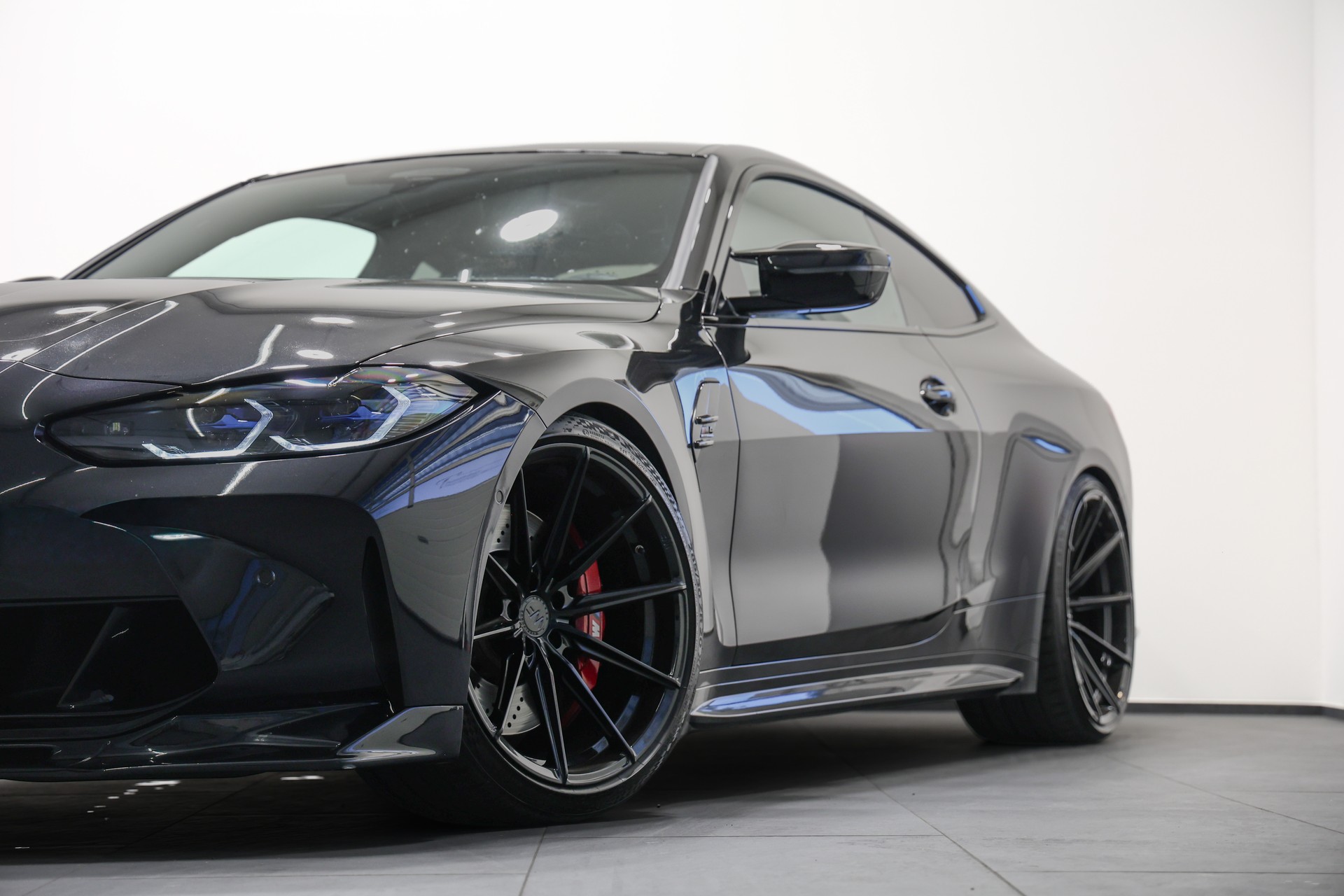BMW M4 Coupé Competition M xDrive *CH-Fahrzeug*Tief*Breit*Wheelforce*-image-10