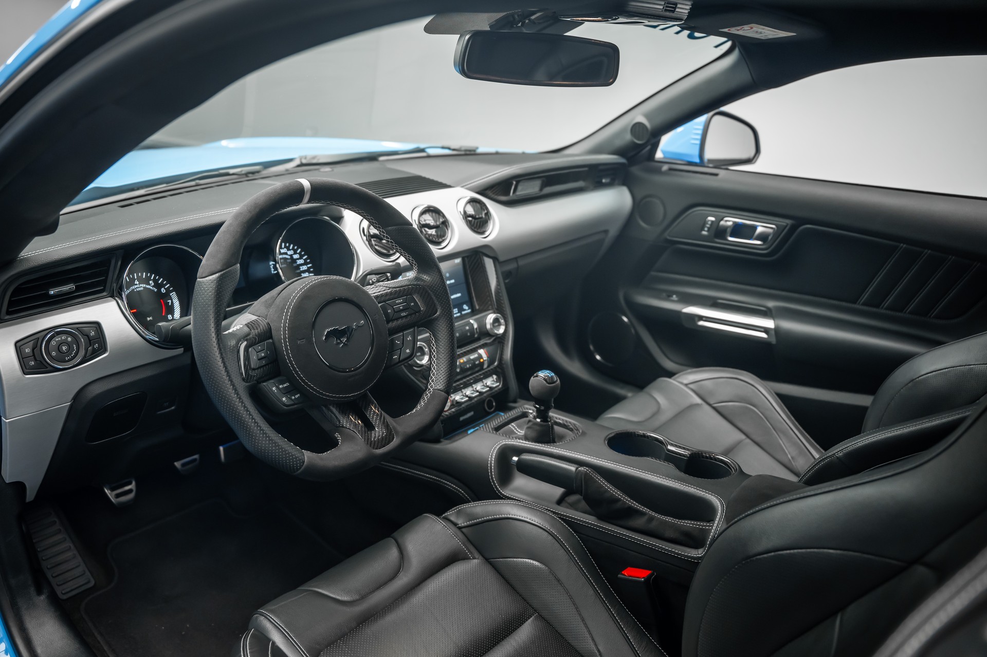 FORD * Mustang 5.0 V8 HANDSCHALTUNG GT BLUE EDITION SPORTPAKET *-image-9