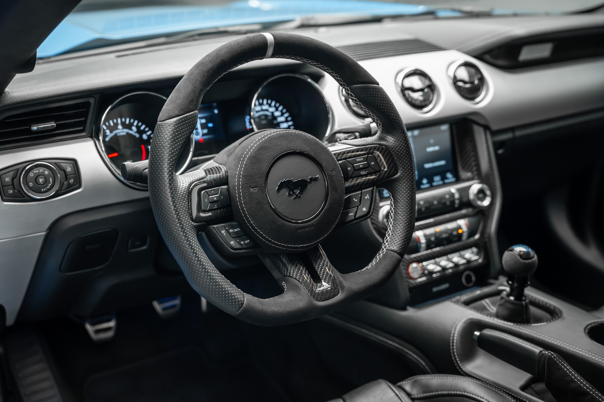 FORD * Mustang 5.0 V8 HANDSCHALTUNG GT BLUE EDITION SPORTPAKET *-image-16