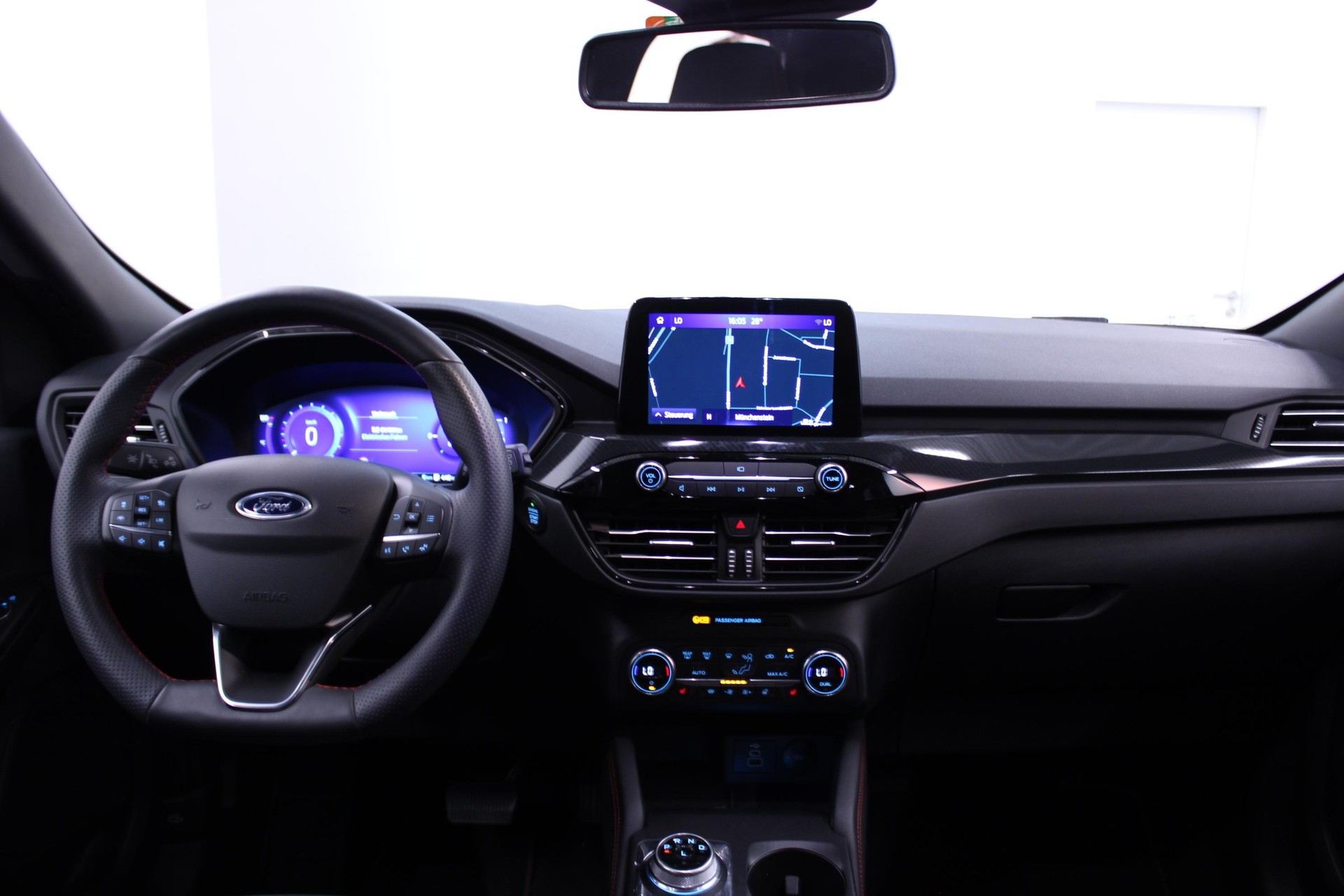 FORD Kuga 2.5 Plug-in Hybrid ST-Line-image-6