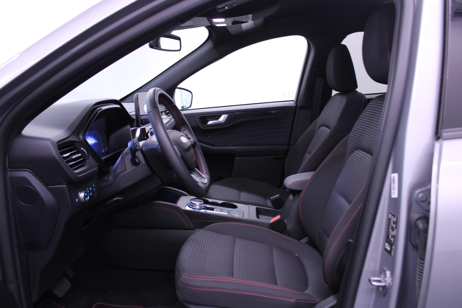 FORD Kuga 2.5 Plug-in Hybrid ST-Line-image-4