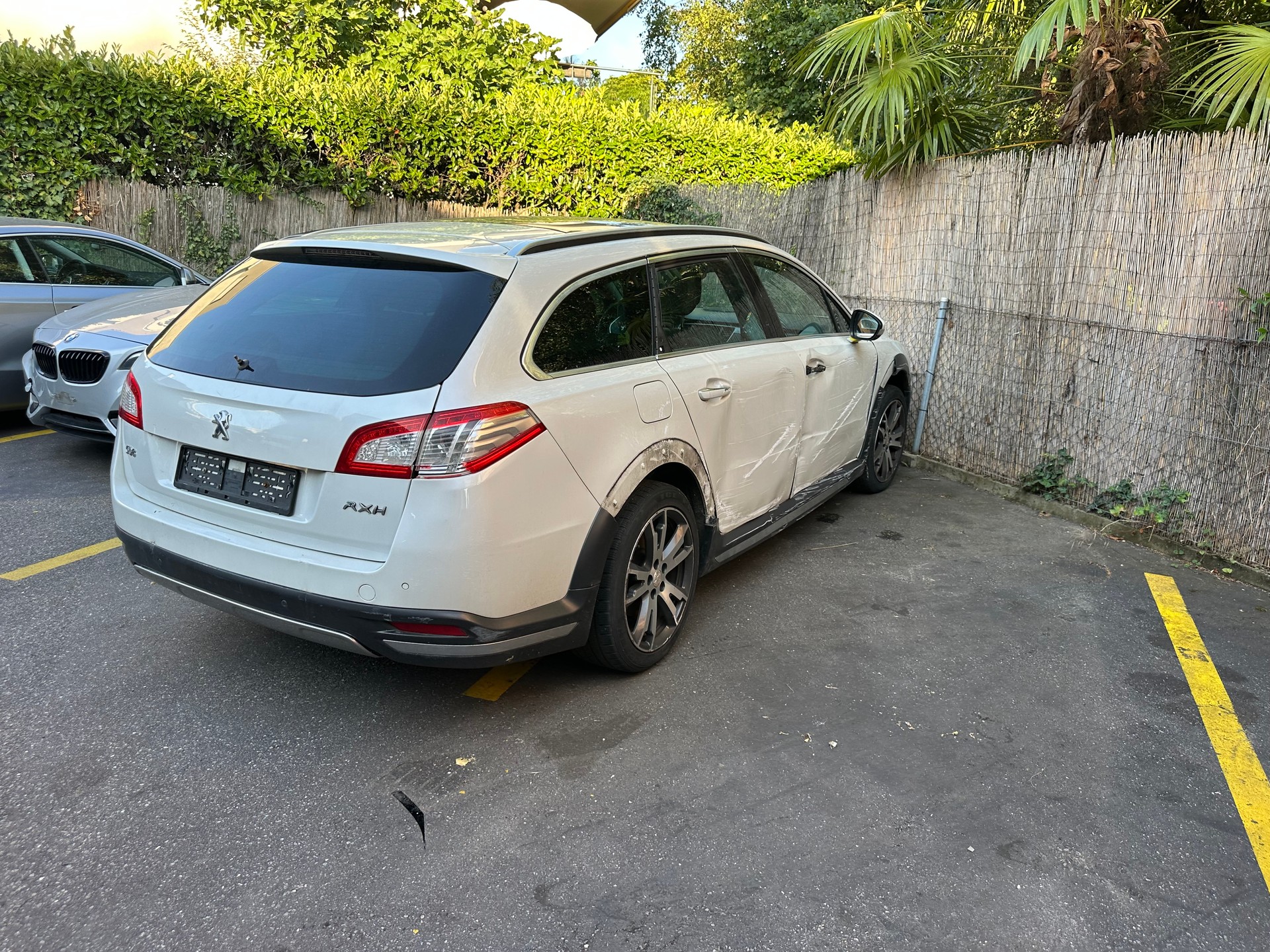 PEUGEOT 508 RXH 2.0 HDI Hybrid4 EGS6-image-1