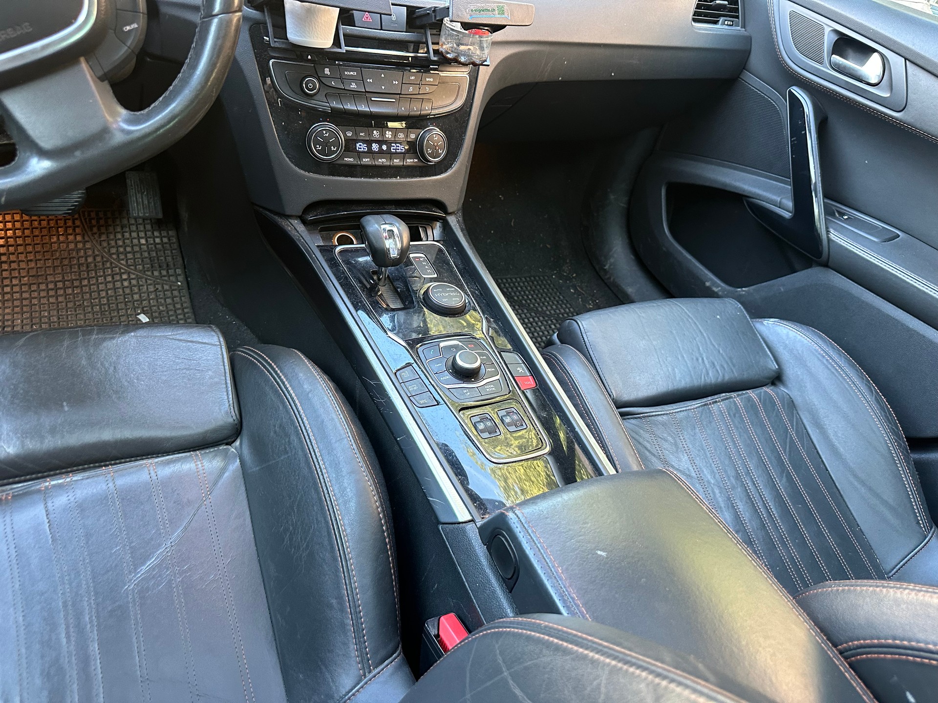 PEUGEOT 508 RXH 2.0 HDI Hybrid4 EGS6-image-15