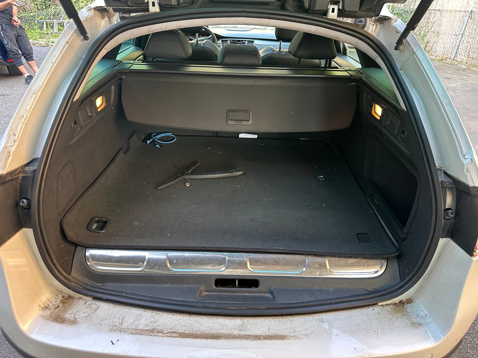 PEUGEOT 508 RXH 2.0 HDI Hybrid4 EGS6-image-13
