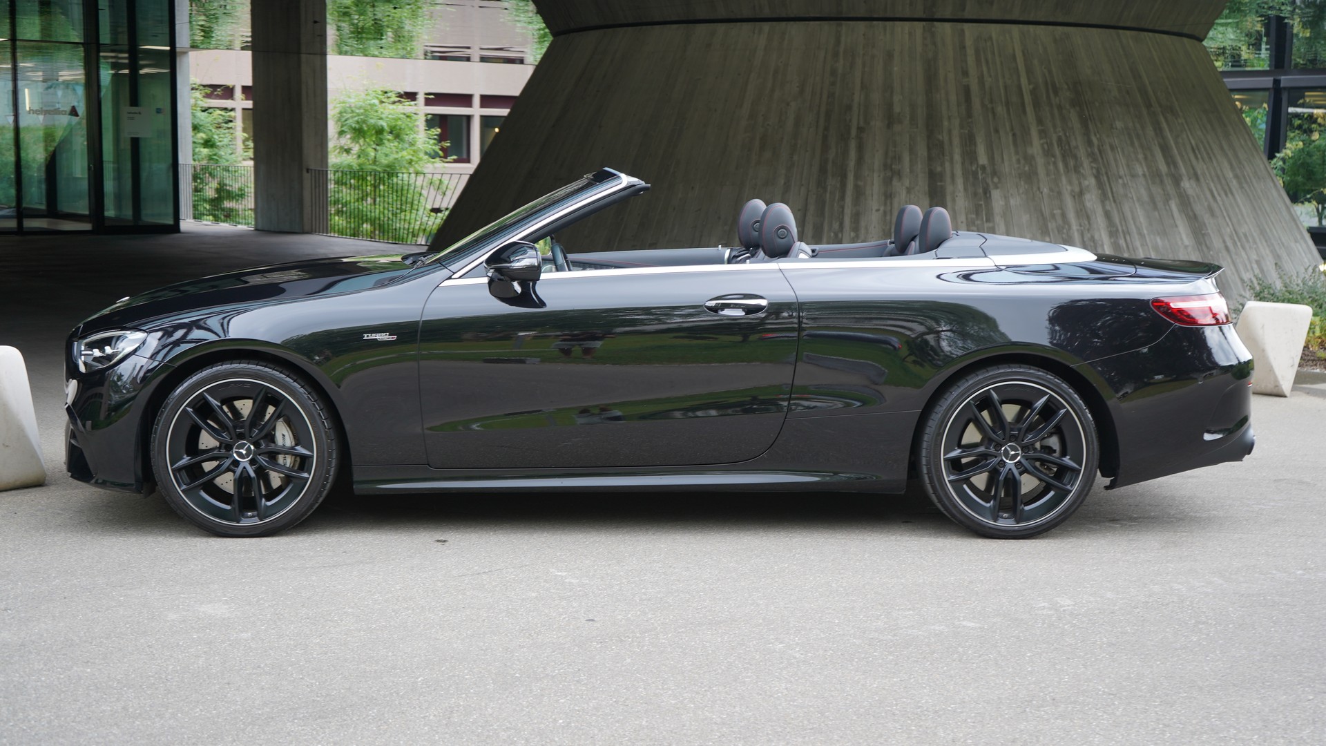 MERCEDES-BENZ E 53 Cabriolet AMG 4 Matic+ 9G-Speedshift TCT-image-4