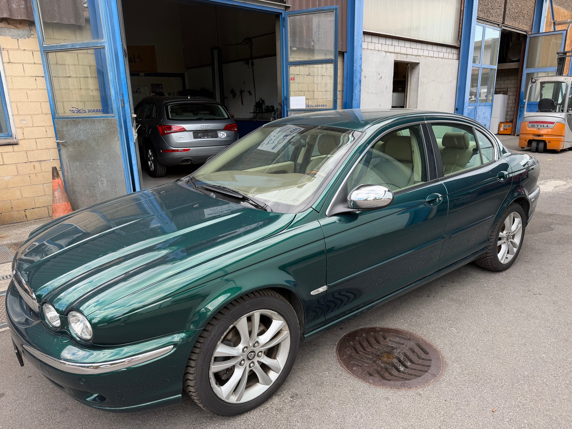 JAGUAR X-Type 3.0 V6 Traction4 Sovereign Anniv. Aut.-image-0
