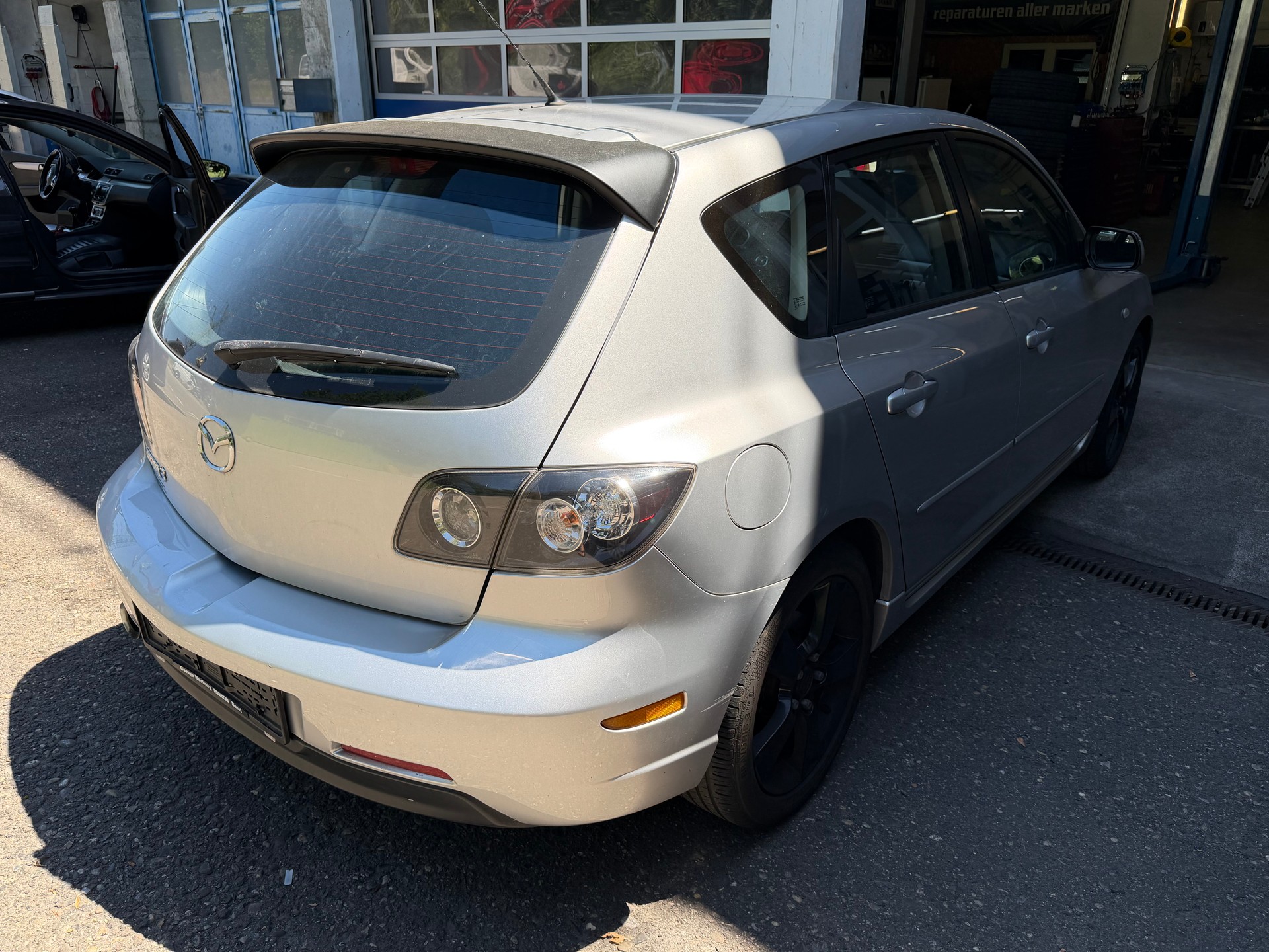 MAZDA 3 2.0 16V Sport-image-3