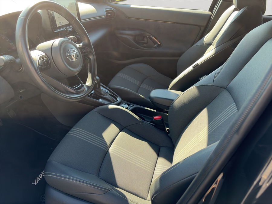 TOYOTA Yaris Cross 1.5 Elegant e-CVT AWDi-image-6