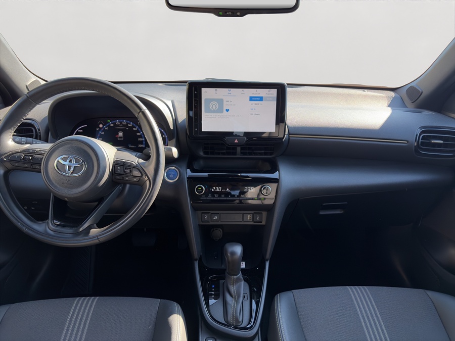 TOYOTA Yaris Cross 1.5 Elegant e-CVT AWDi-image-5