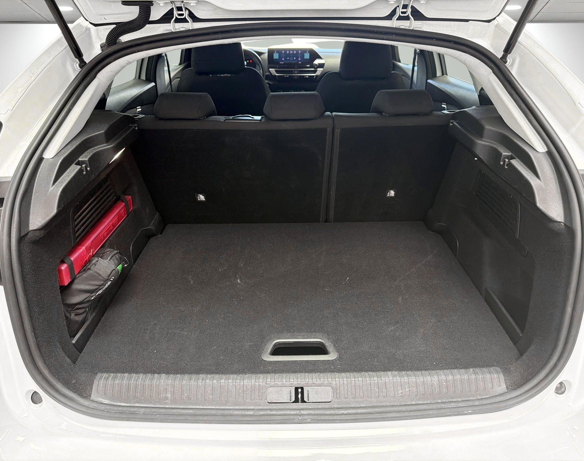 CITROEN C4 Electric Swiss Ed.-image-10