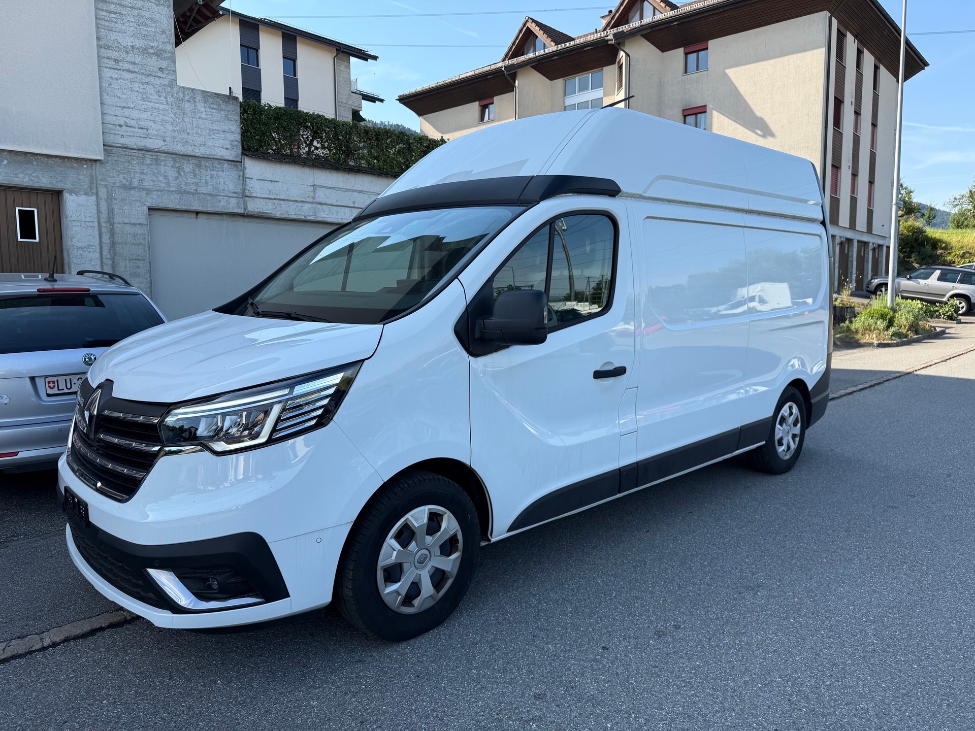 RENAULT Trafic 2.0 Blue dCi 150 Business L2H2 EN-image-2
