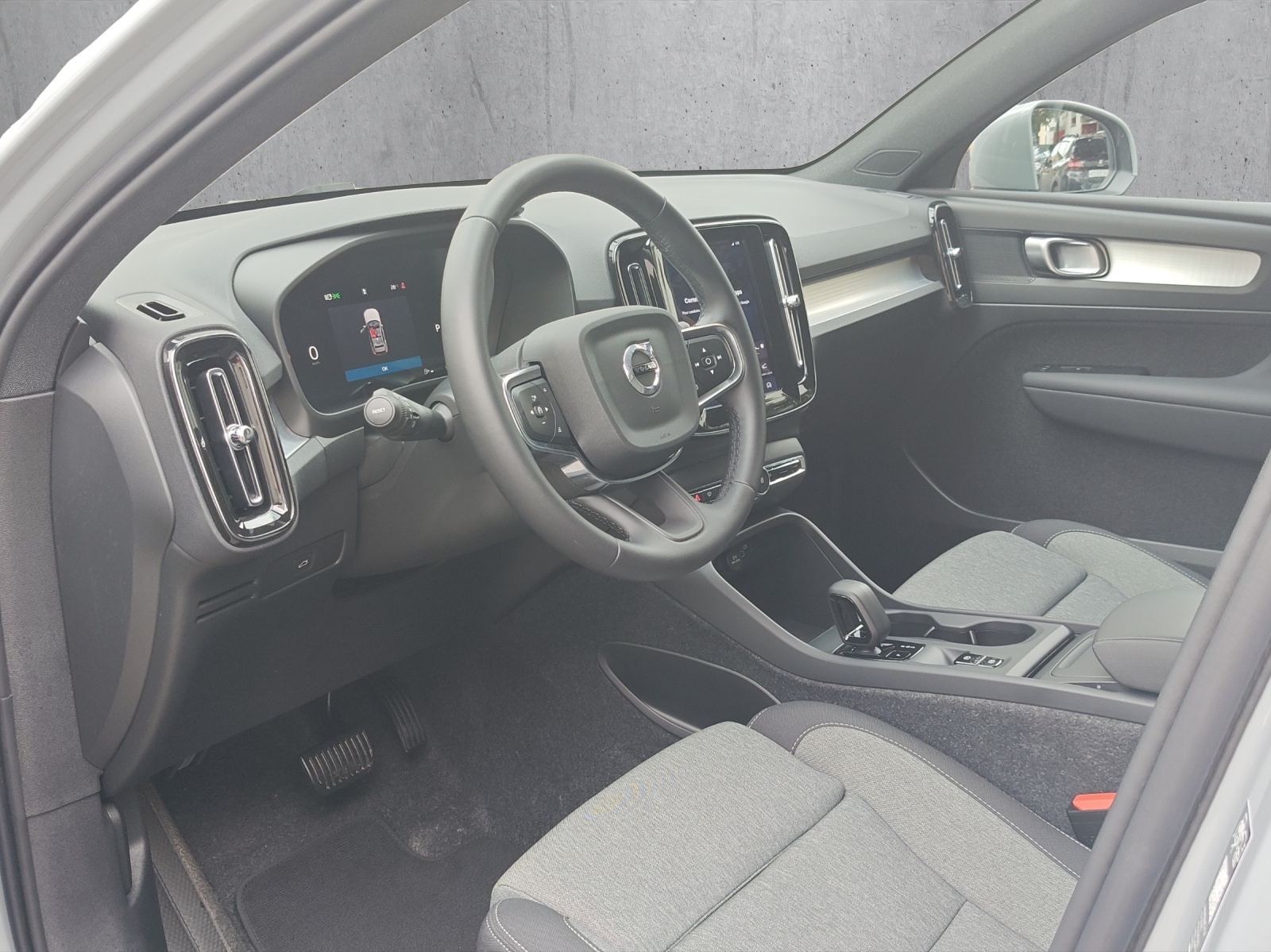 VOLVO XC40 2.0 B3 MH XCITE XCITE-image-6