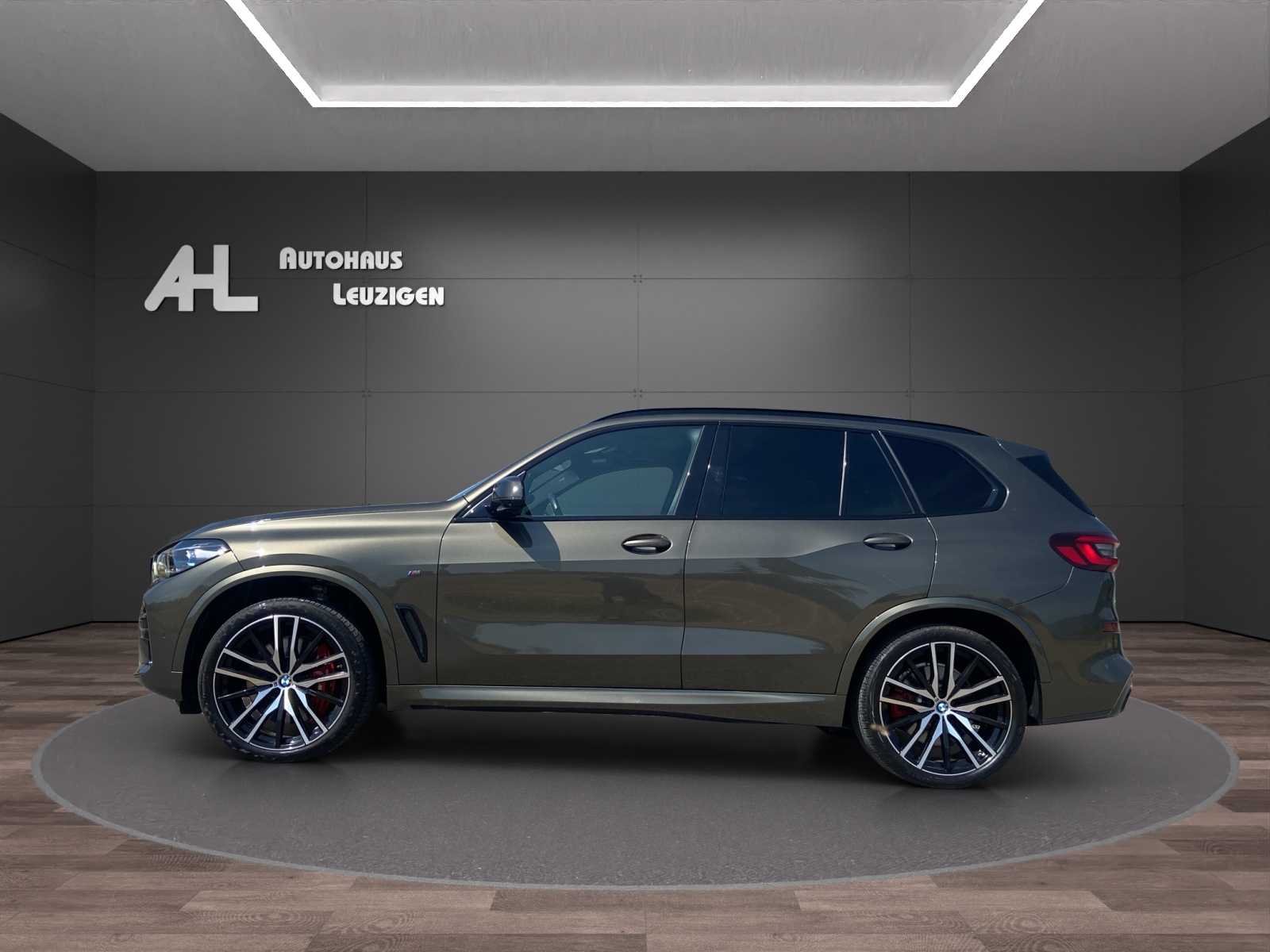 BMW X5 xDrive M50i Steptronic-image-1