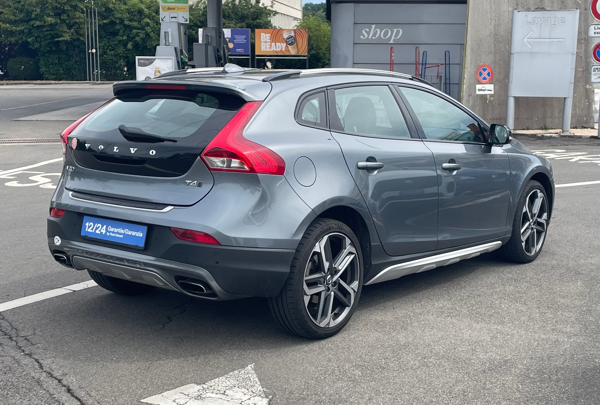 VOLVO V40 Cross Country T4 AWD Lyx Geartronic-image-3